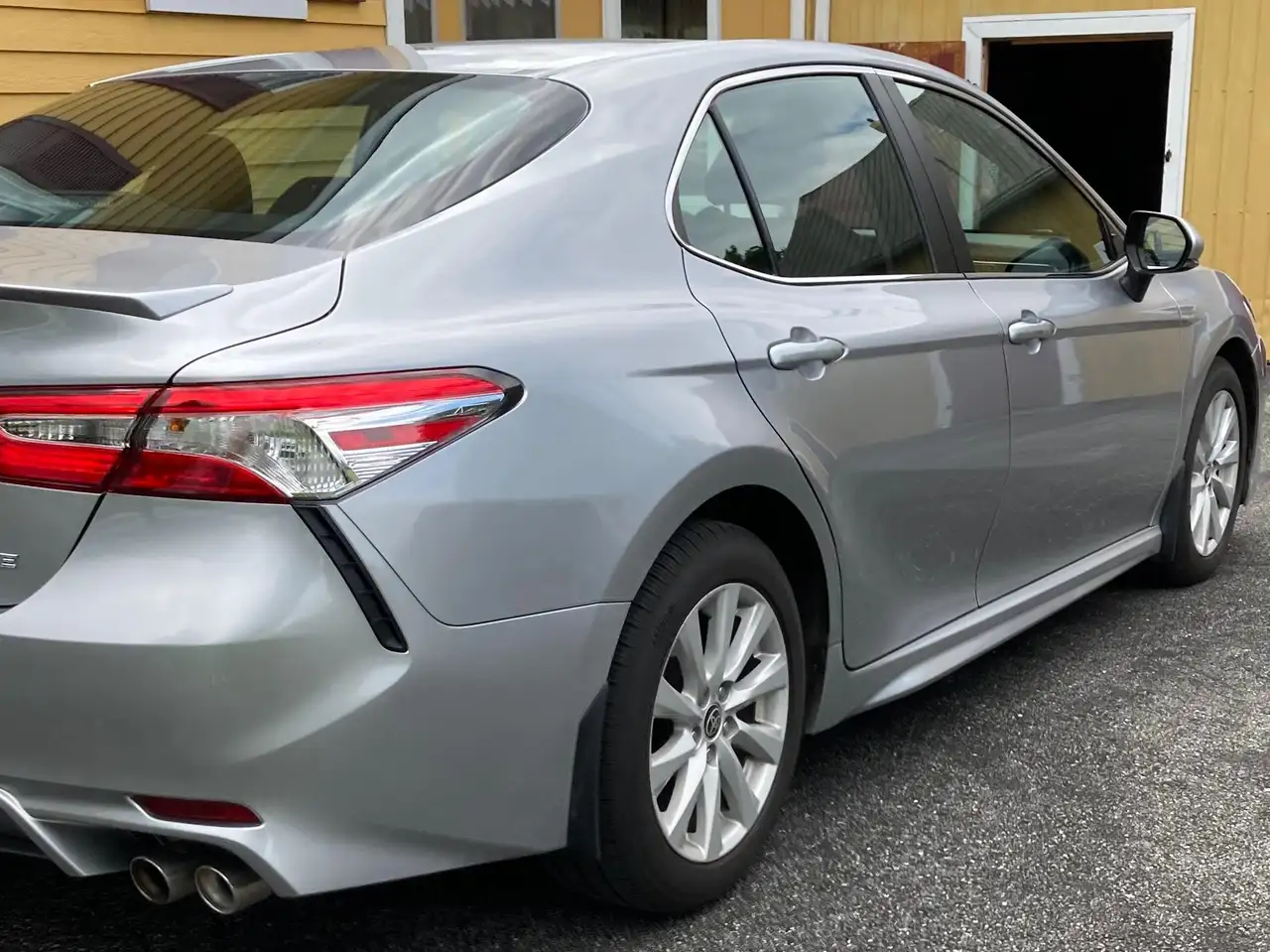 Toyota Camry photo Toyota Camry