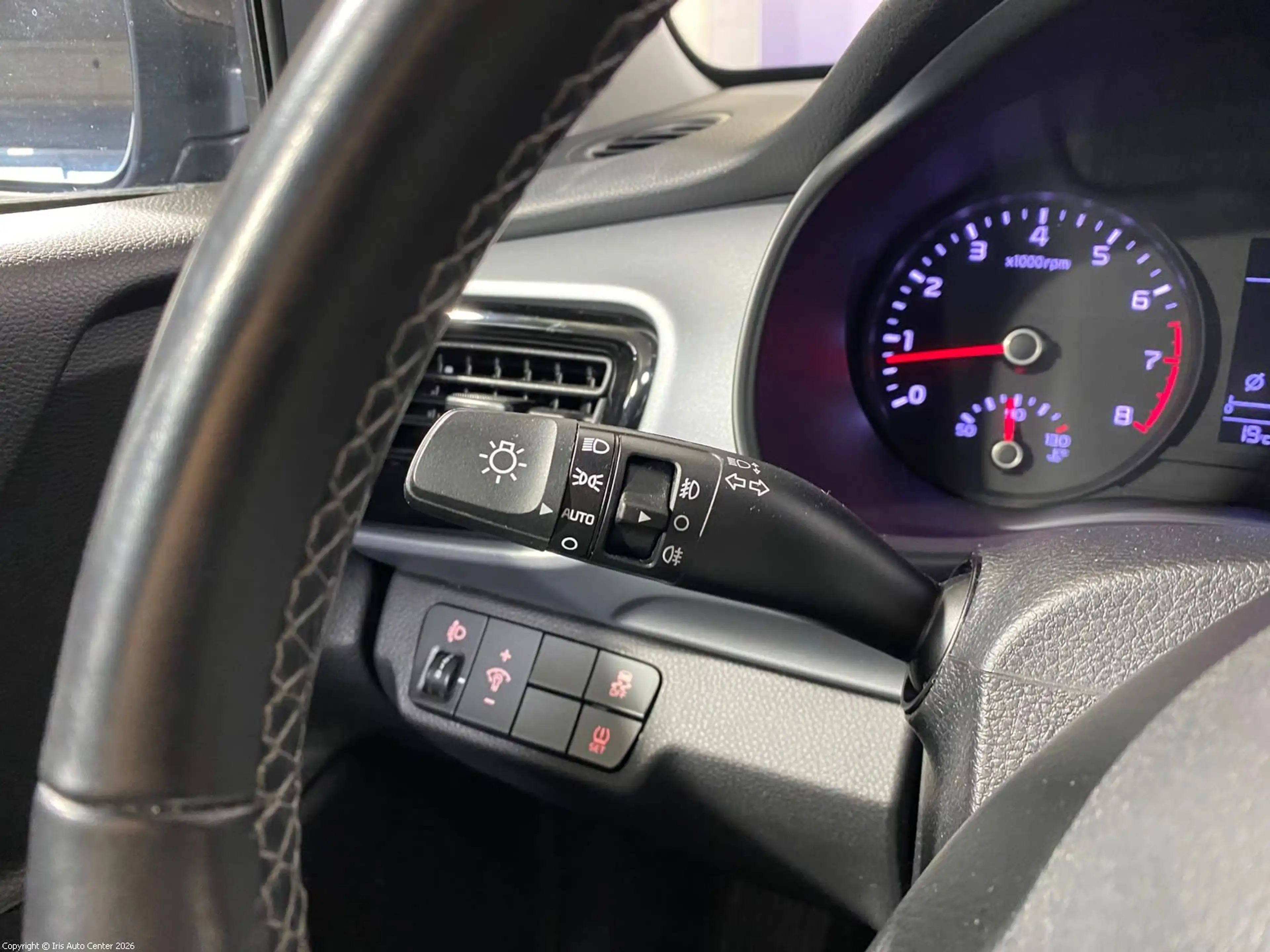 Kia Stonic 1.4 ISG | CARPLAY | CAMERA | CRUISE | NAVI. — photo 13