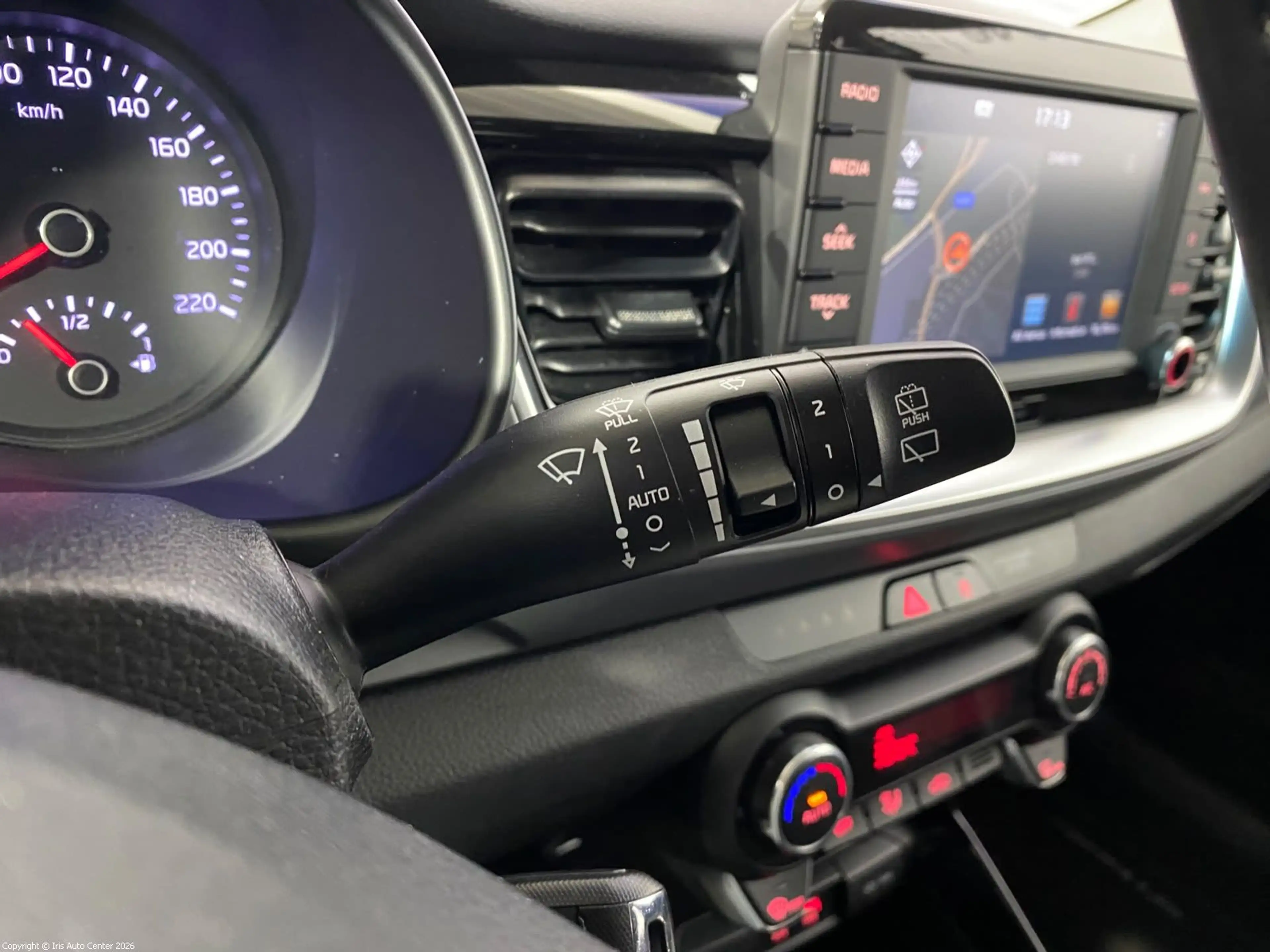 Kia Stonic 1.4 ISG | CARPLAY | CAMERA | CRUISE | NAVI. — photo 14