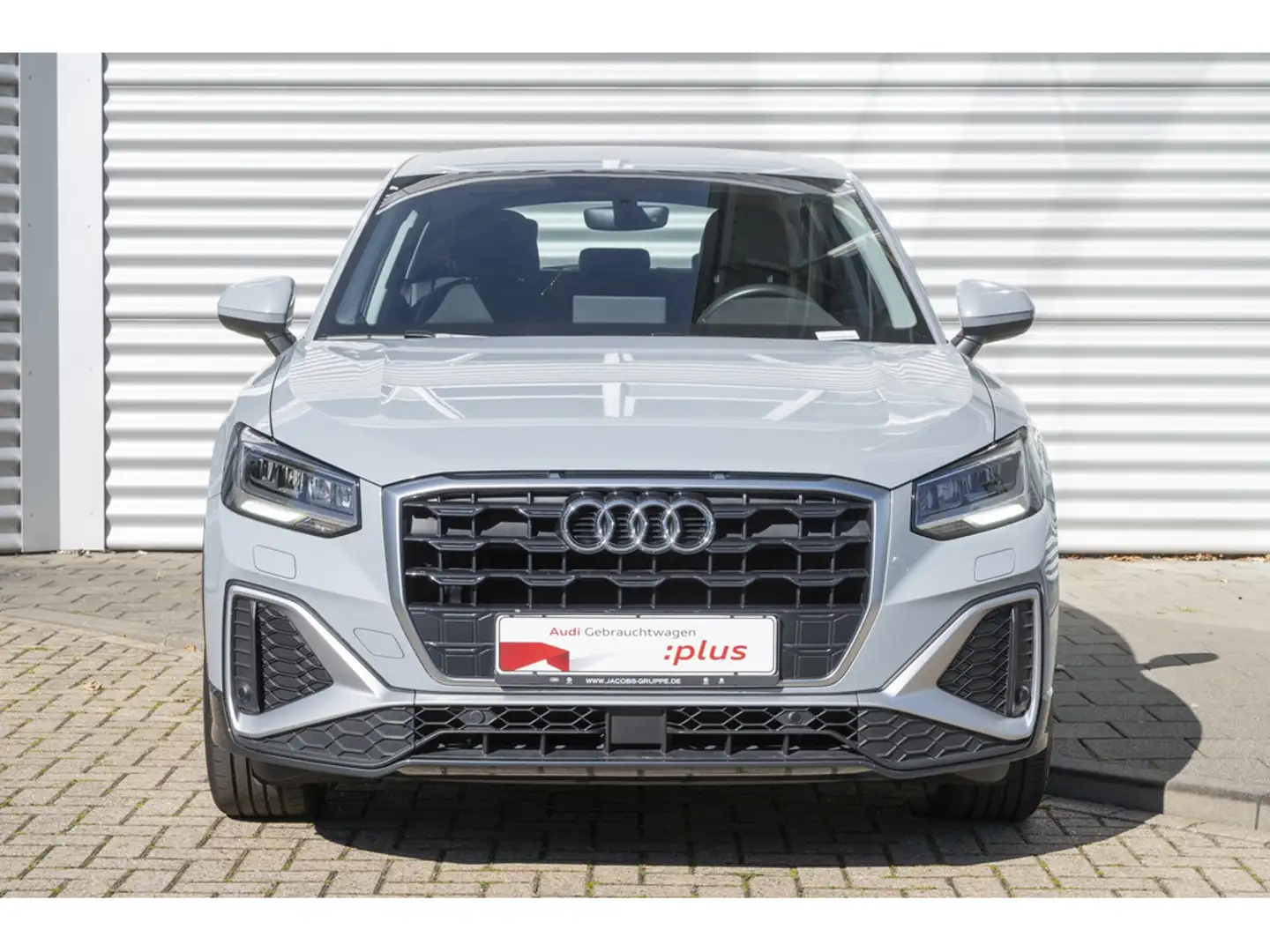 Audi Q2 S line 30 TFSI Navi*Keyless*LED Gris - 2