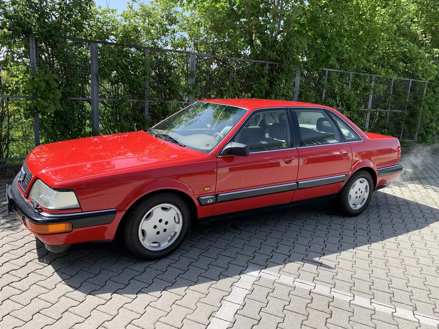 Audi V8 exklusiv Rot - 1
