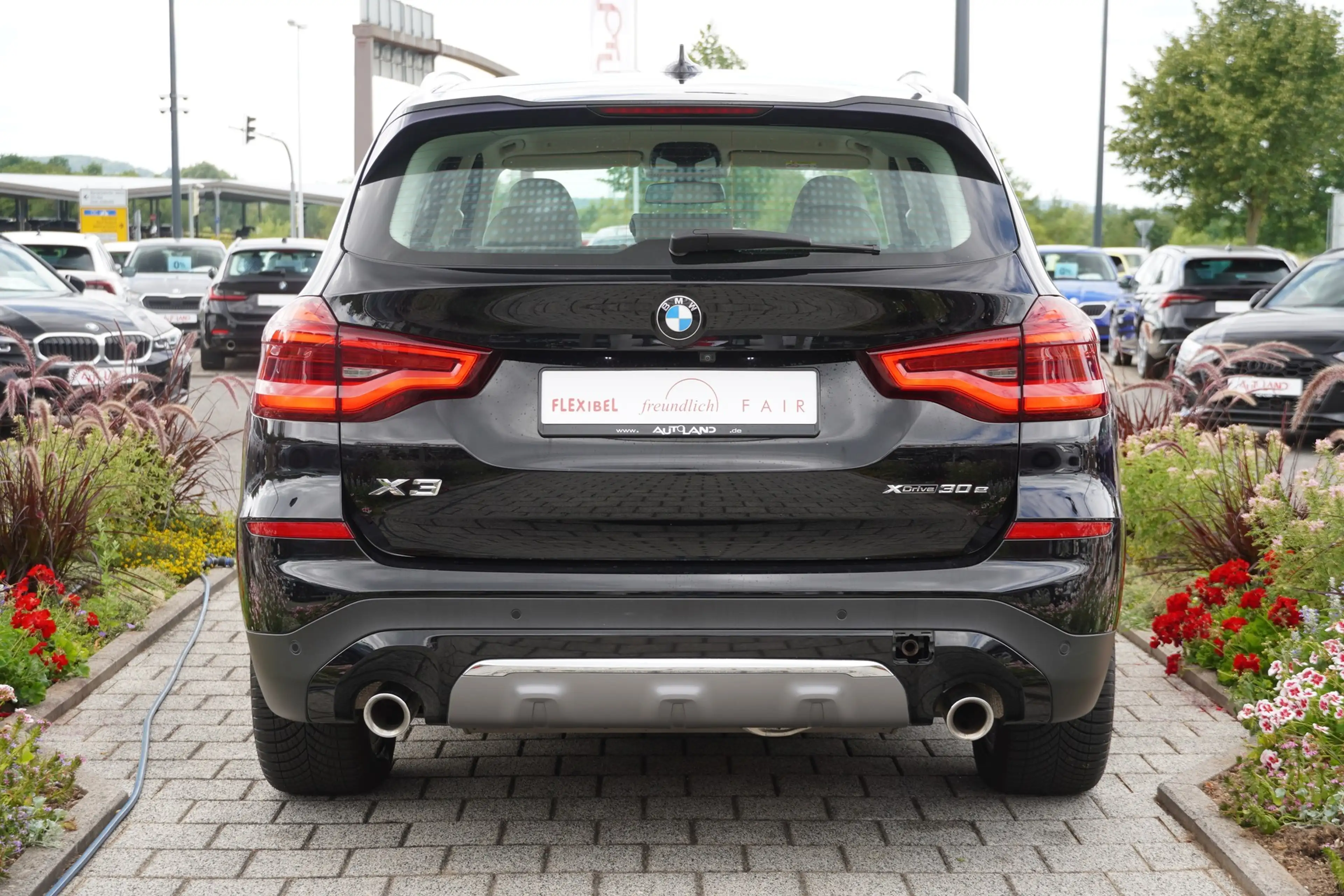 BMW X3 xDrive 30e Luxury Line Leder AHK Totwinkel — photo 7