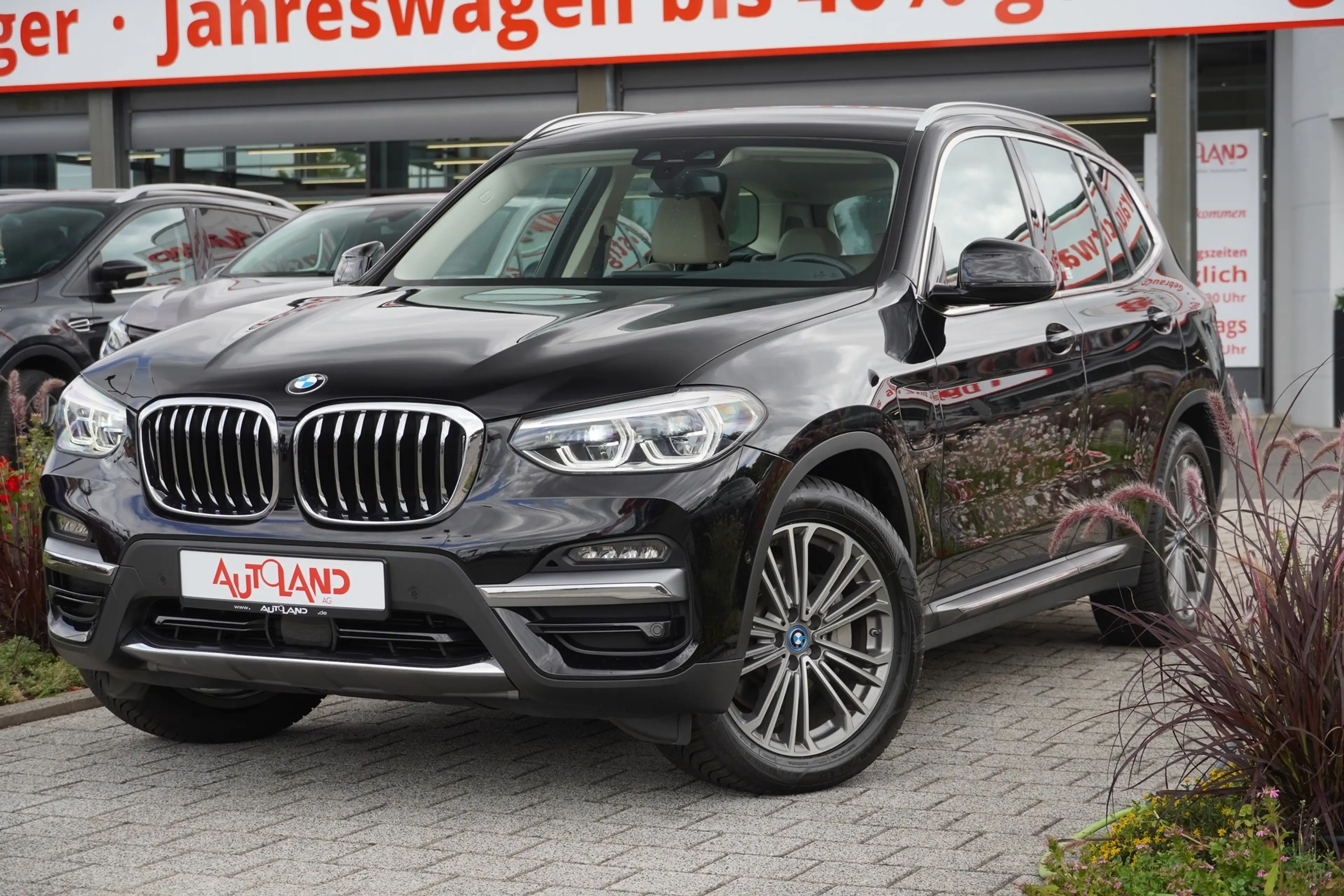 BMW X3 xDrive 30e Luxury Line Leder AHK Totwinkel — photo 2