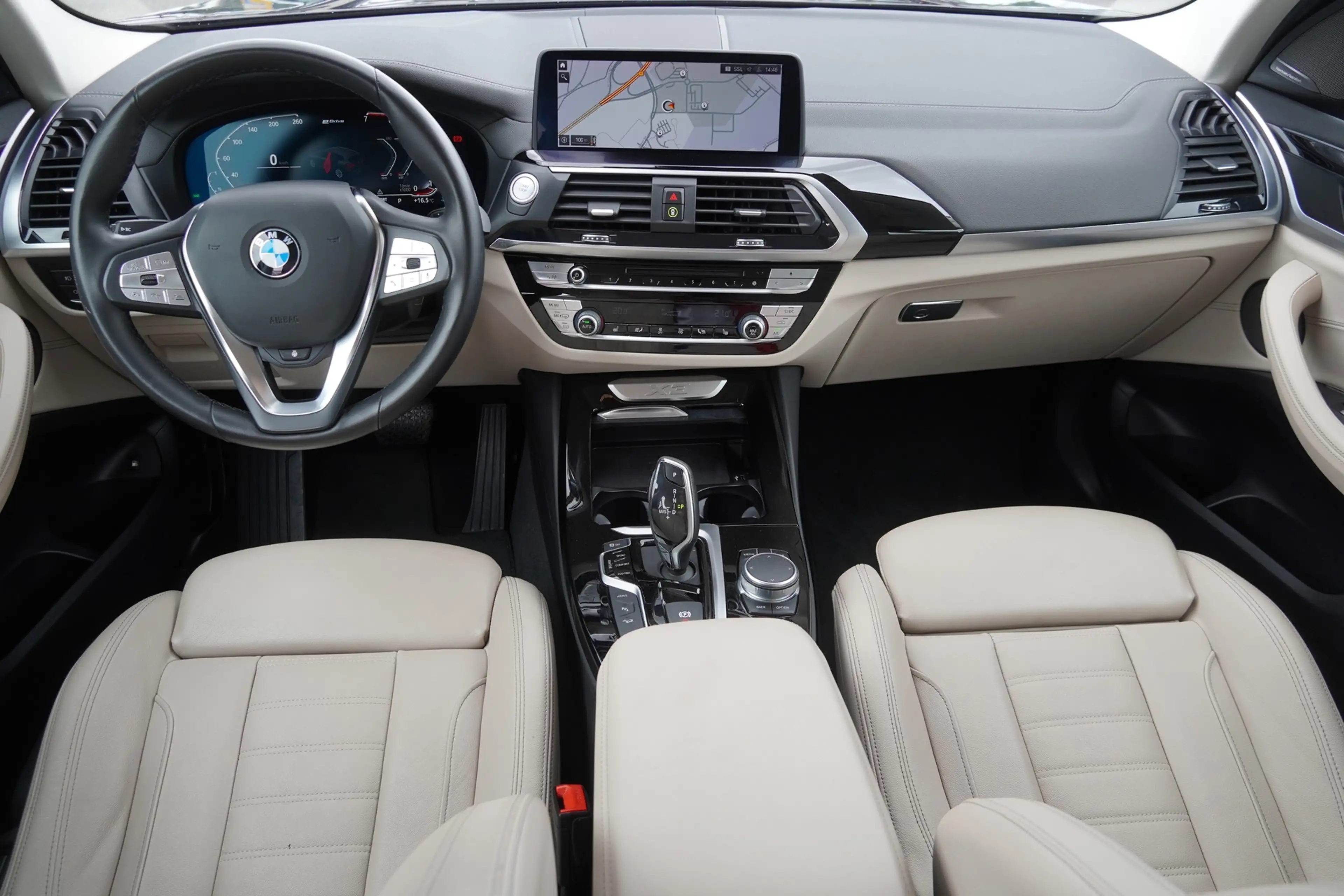 BMW X3 xDrive 30e Luxury Line Leder AHK Totwinkel — photo 11