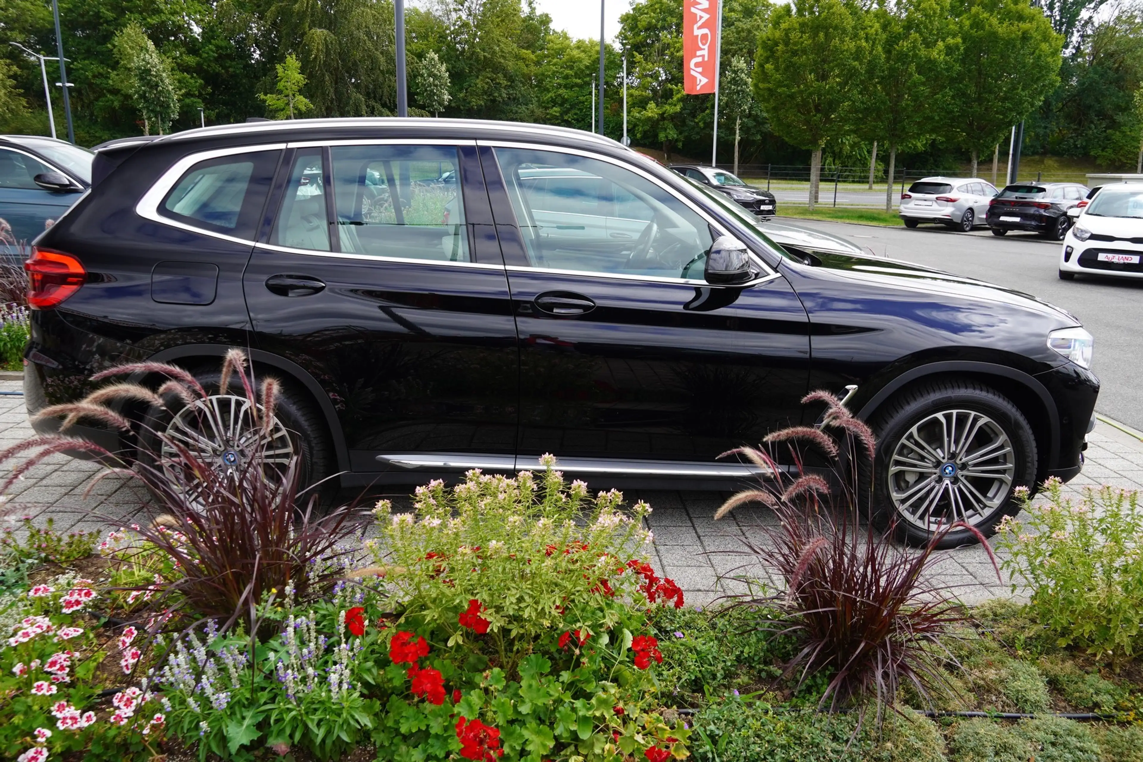 BMW X3 xDrive 30e Luxury Line Leder AHK Totwinkel — photo 9