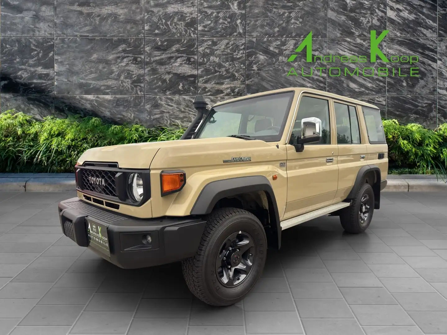 Toyota Land Cruiser GDJ 76 LX-G 2,8d Euro-6e SOFORT Beige - 1