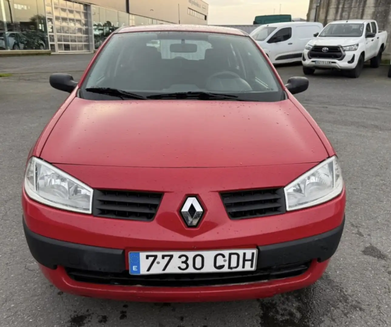 Renault Megane 1.4 Confort Expression Rojo - 2