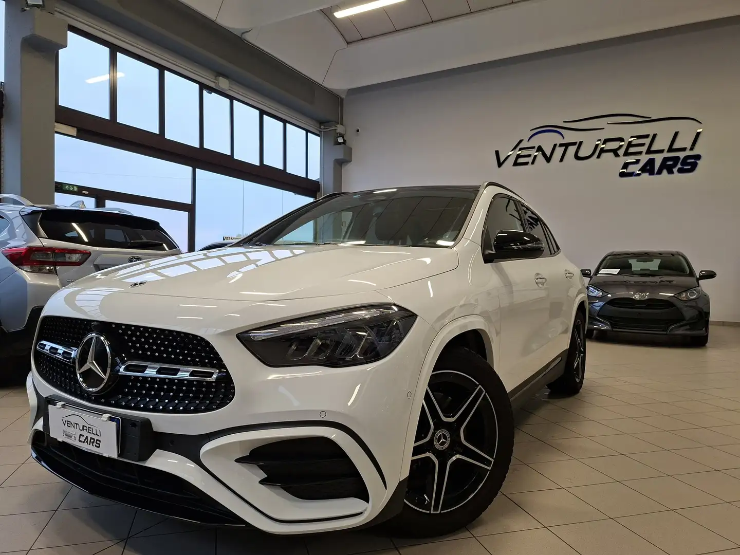 Mercedes-Benz GLA 200 GLA-H247 2023 d AMG Line Premium 4matic auto TETTO Blanc - 1