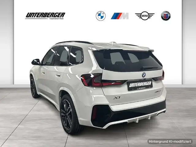 BMW X1 view 4