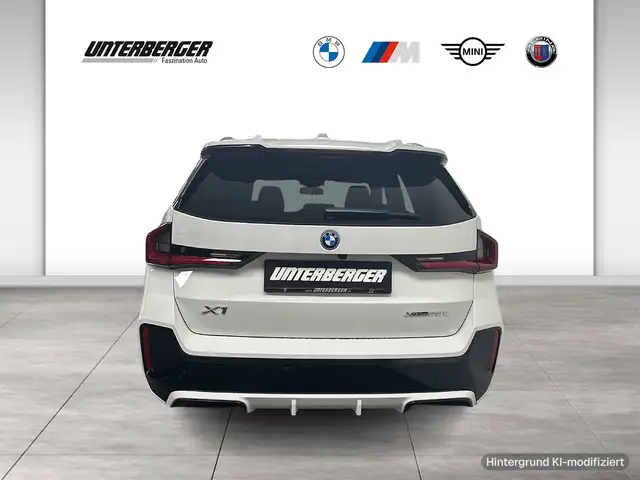 BMW X1 view 5