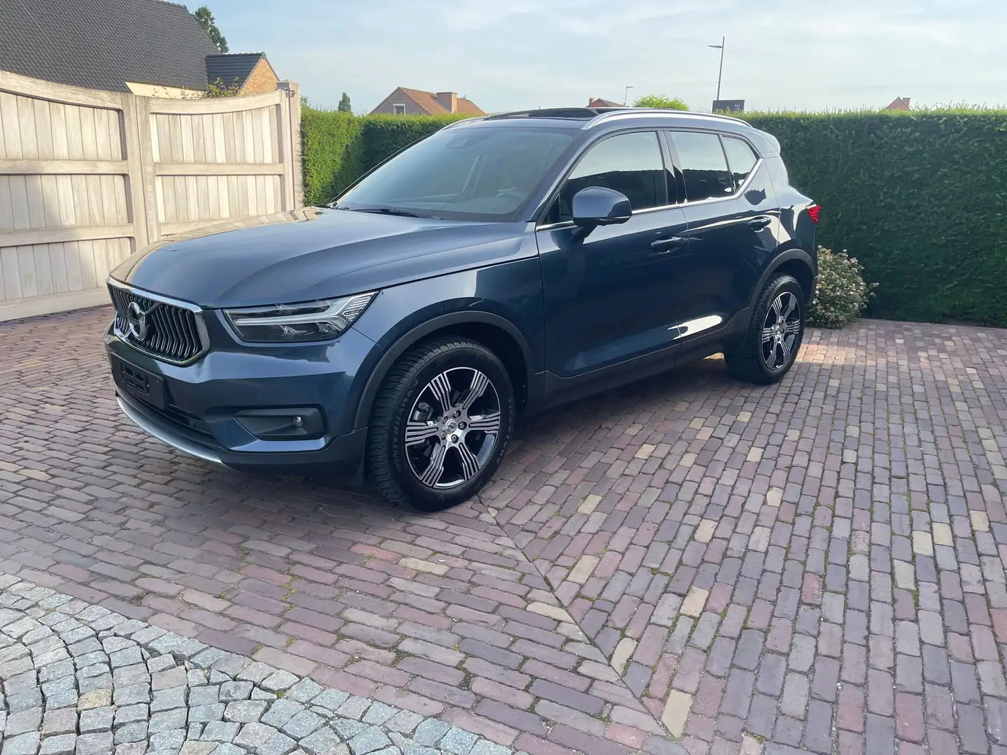 Volvo XC40 1,5T2-Inscription-LEDER-Schuifdak-Carpl-LED-Full Bleu - 2