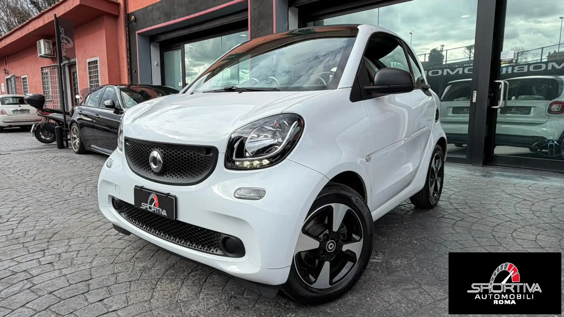 smart forTwo RATA MENSILE 190,00 EURO fortwo 70 1.0 Passion Weiß - 1
