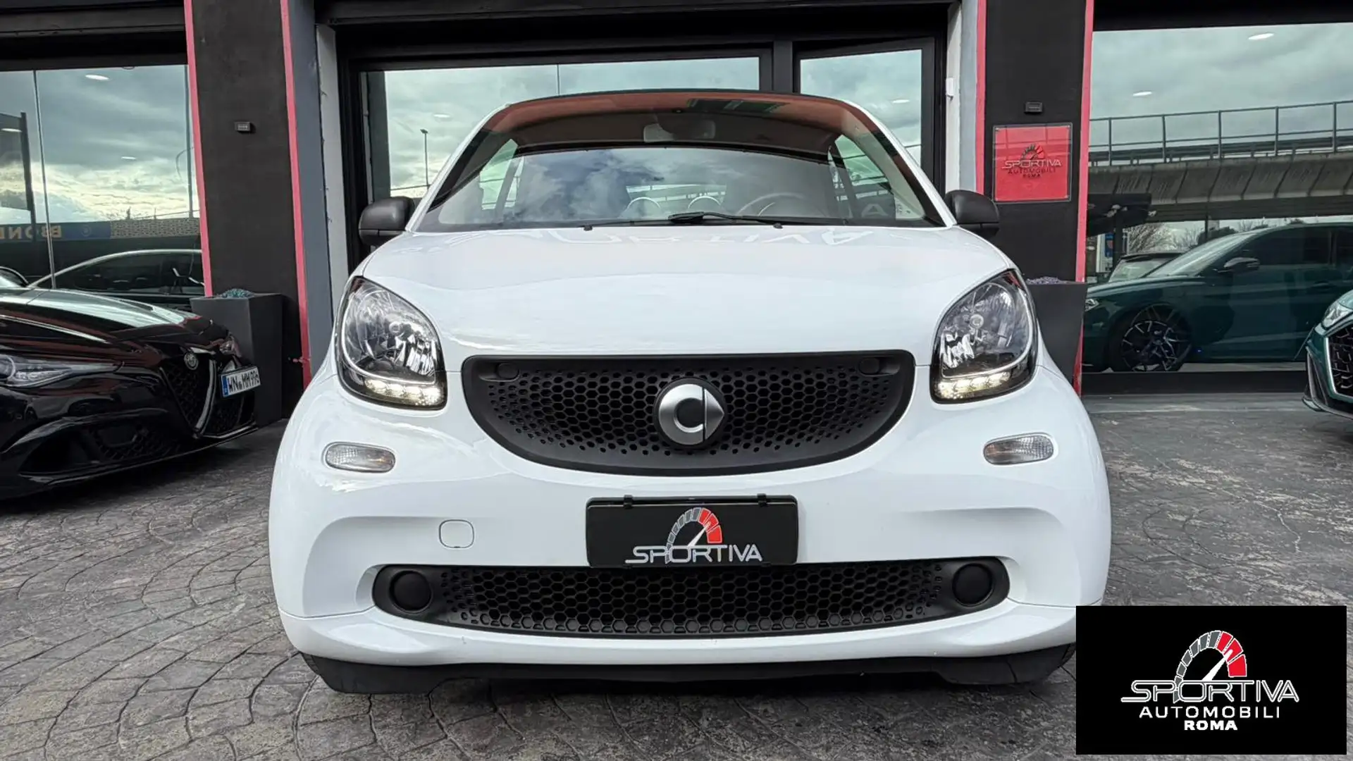 smart forTwo RATA MENSILE 190,00 EURO fortwo 70 1.0 Passion Weiß - 2