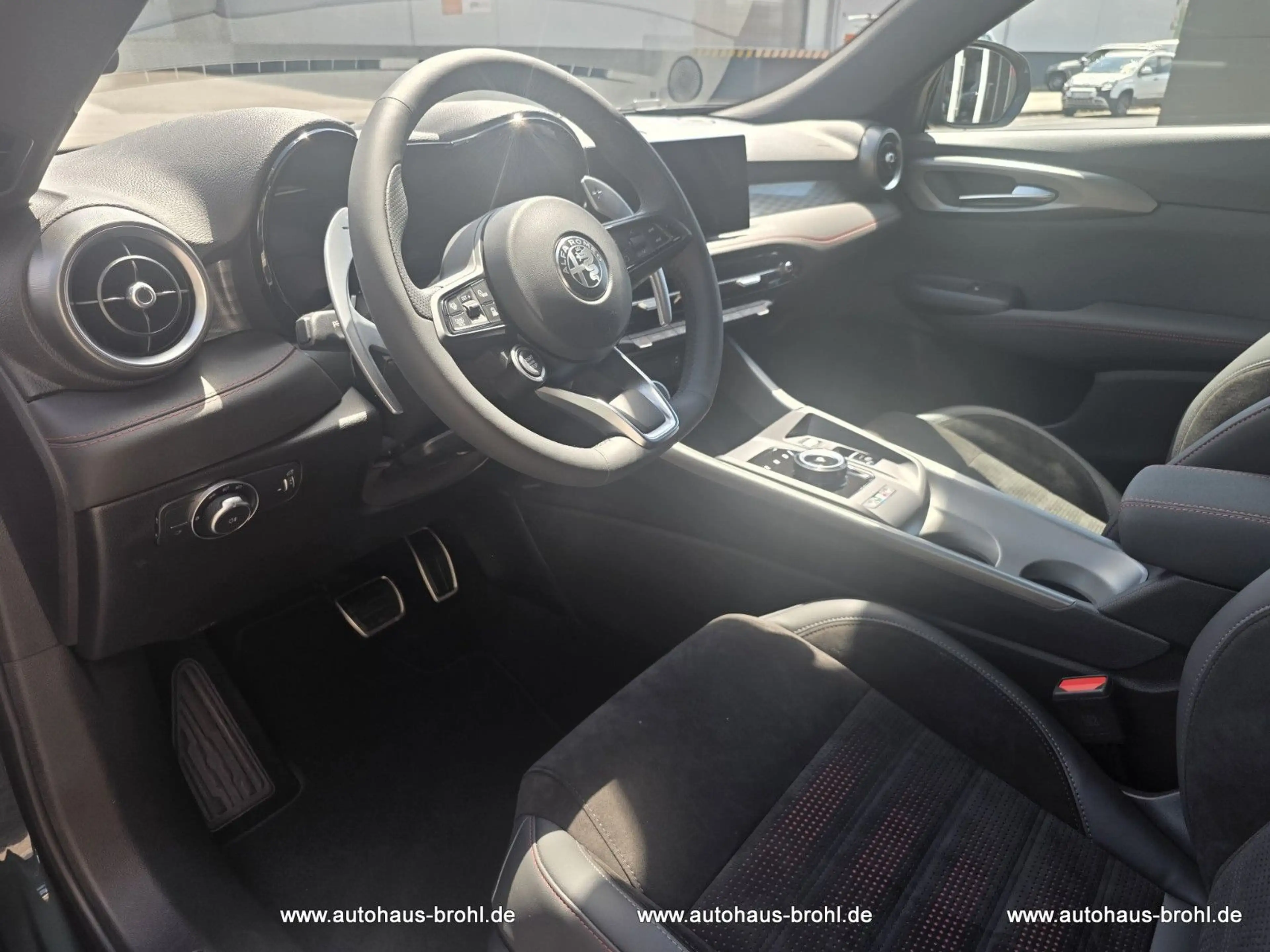 Alfa Romeo Tonale Basis — photo 8