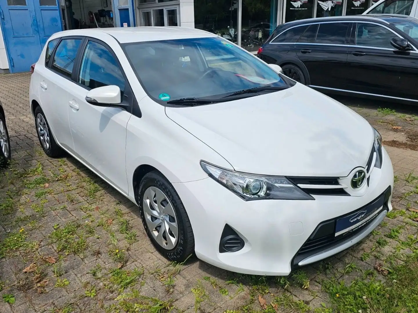 Toyota Auris Cool Klimaautomatik Tüv-Inspektion neu Weiß - 1