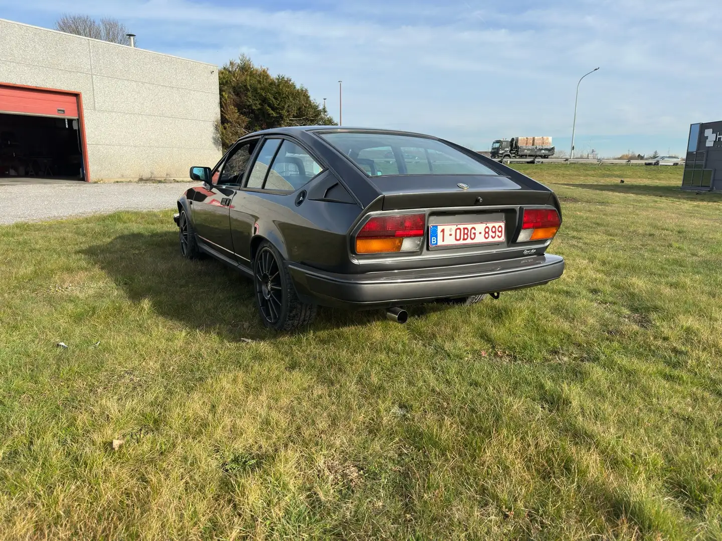 Alfa Romeo GTV Vendu avec ses jantes d'origine - 2