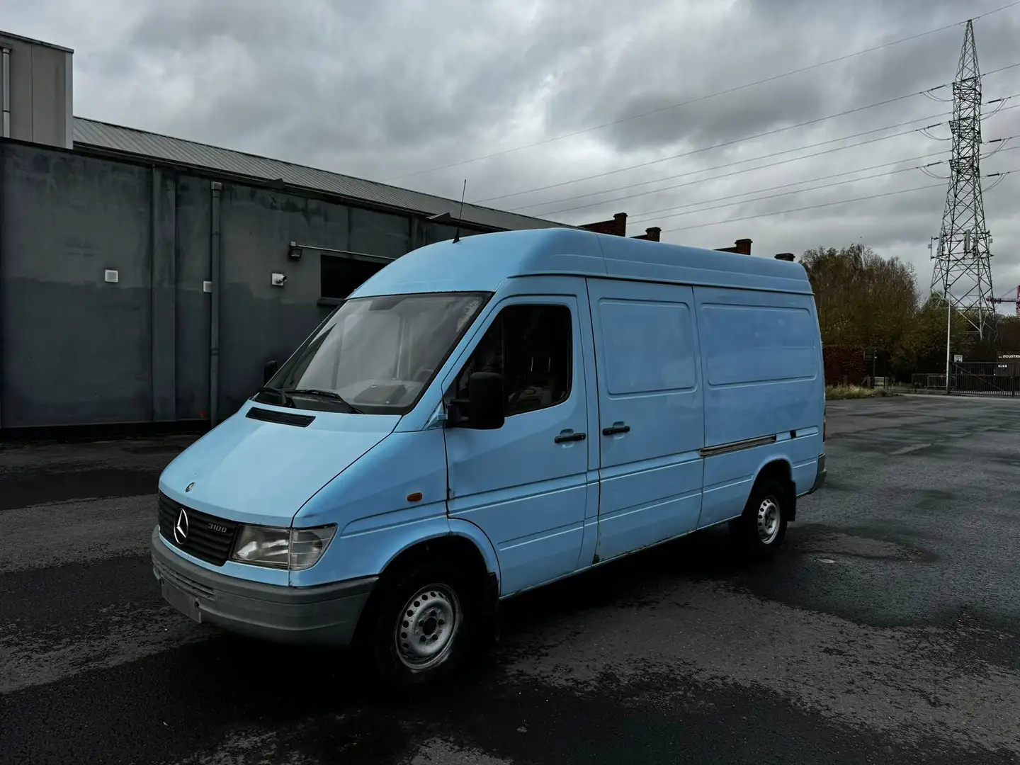 Mercedes-Benz Sprinter 310D 5 CYLINDRES GRAND LEVIER DE VITESSE Blanc - 1