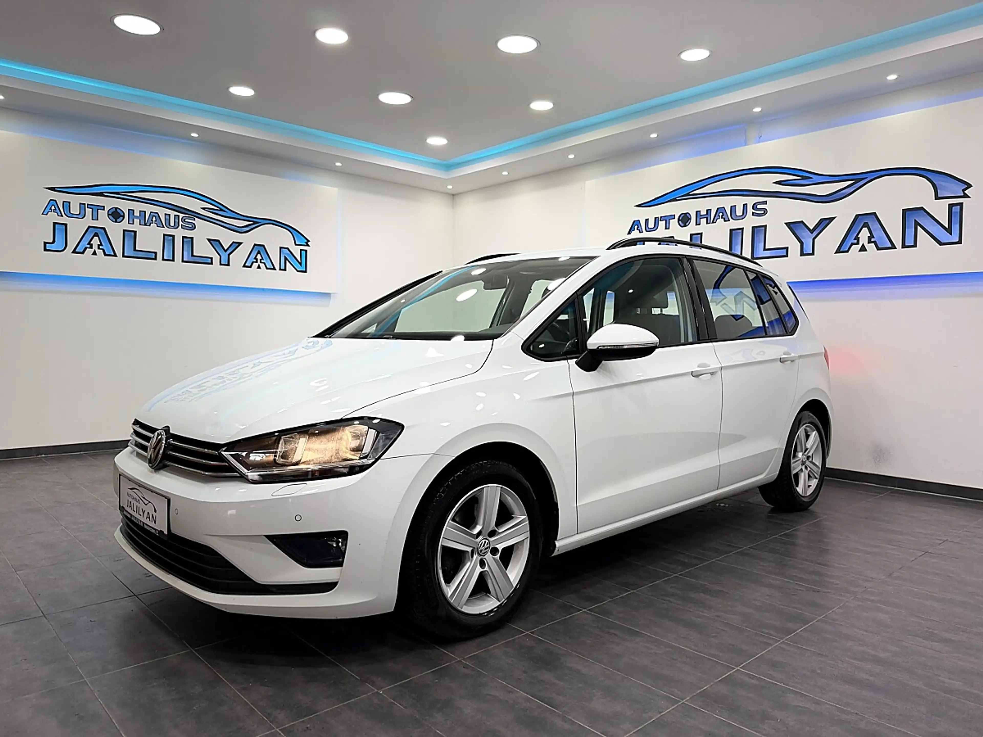 Volkswagen Golf Sportsvan Rabbit 2,0 BMT TDI DSG Rückfahrkamera — photo 4