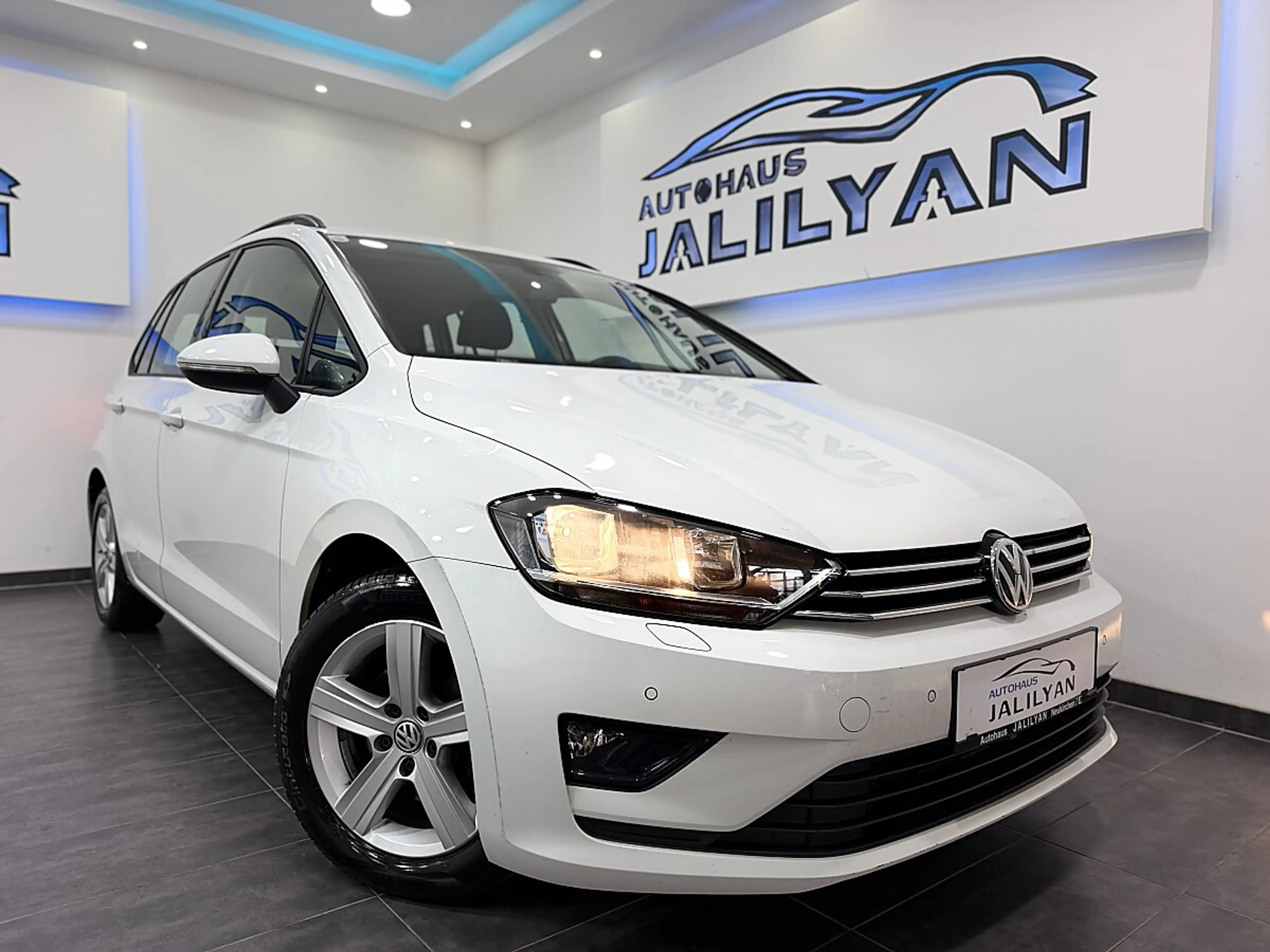 Volkswagen Golf Sportsvan Rabbit 2,0 BMT TDI DSG Rückfahrkamera — photo 3