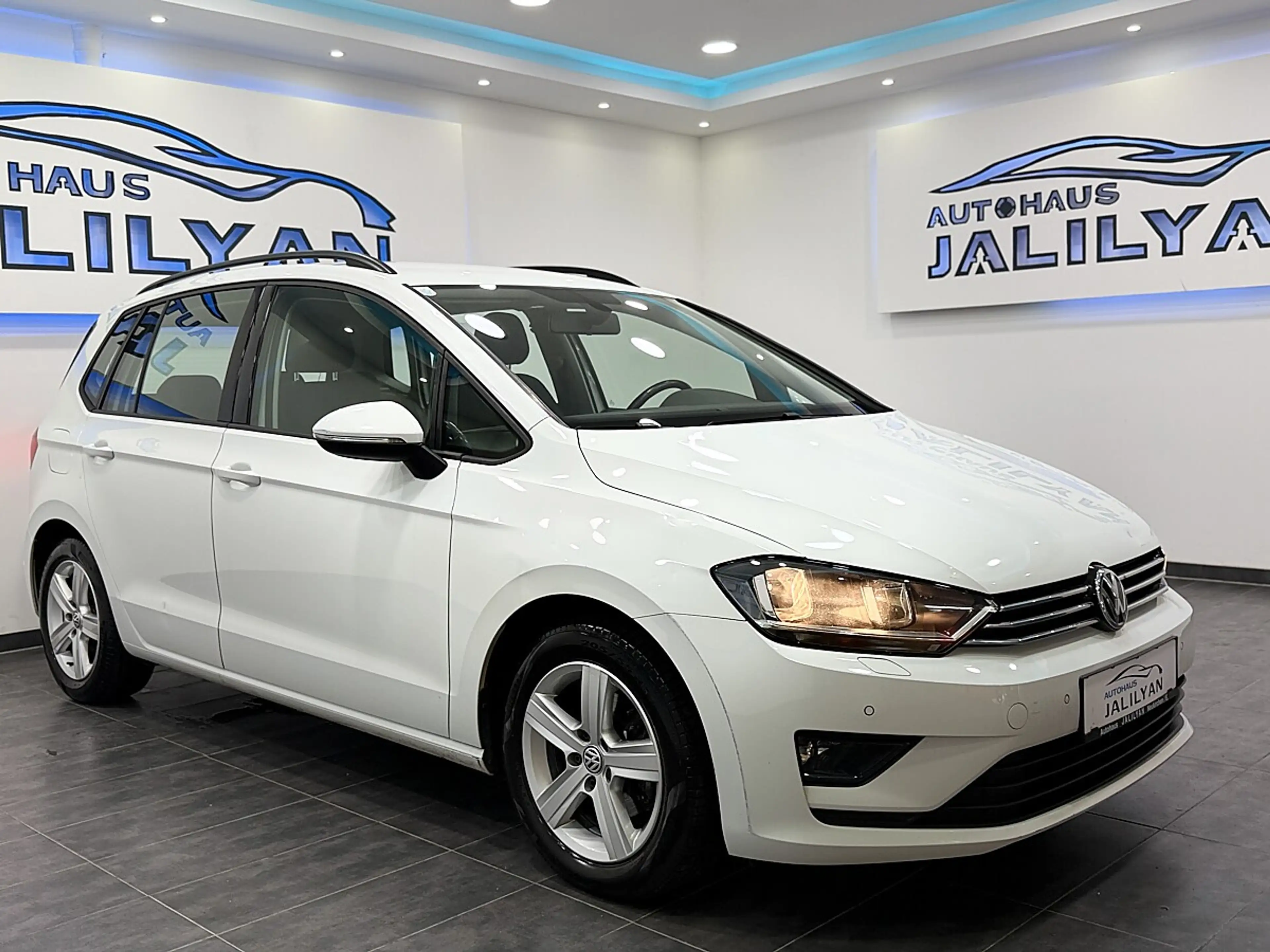 Volkswagen Golf Sportsvan Rabbit 2,0 BMT TDI DSG Rückfahrkamera — photo 8