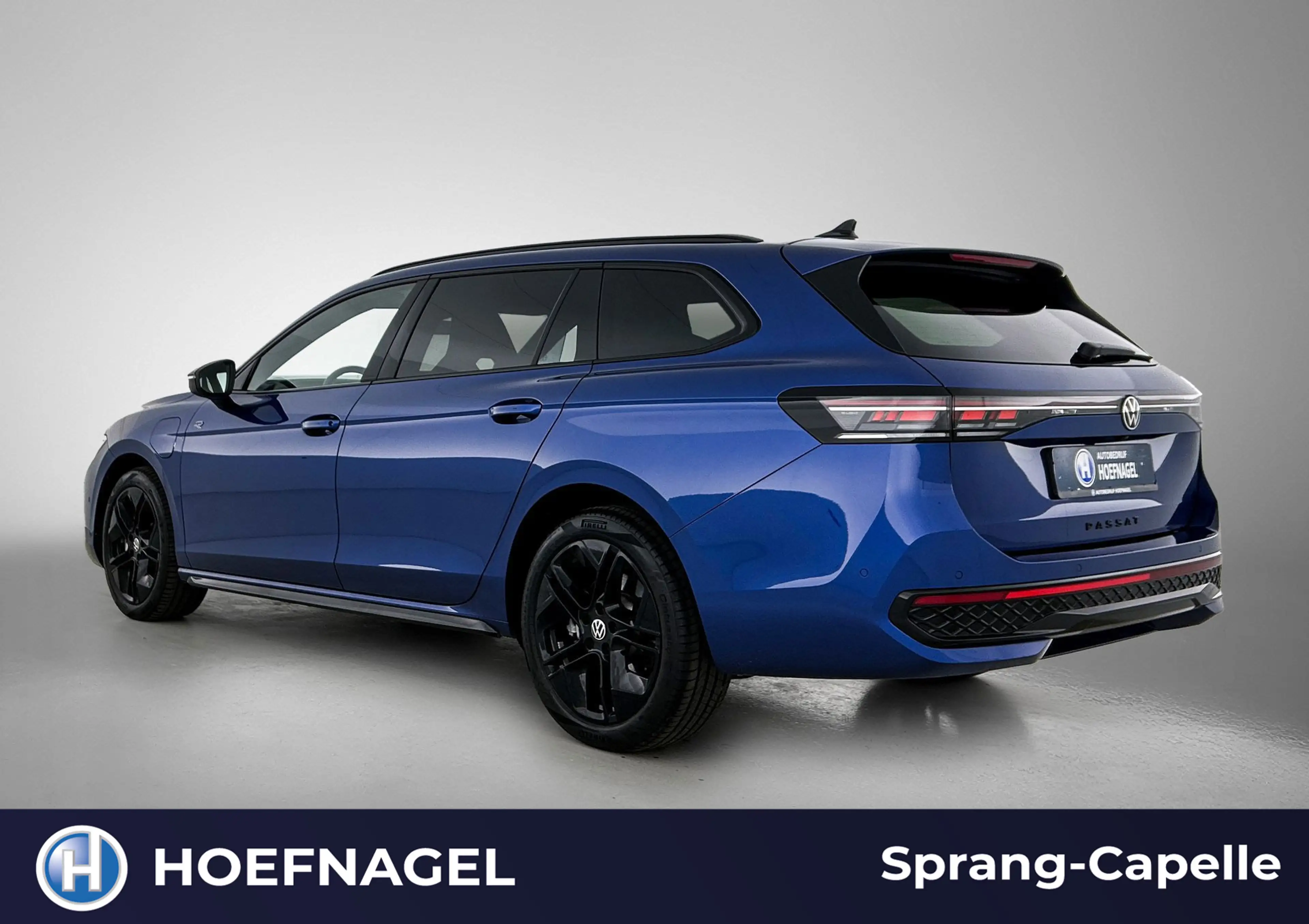 Volkswagen Passat Variant 1.5 eHybrid R-Line Edition | Camera | HeadUp Displ — photo 8