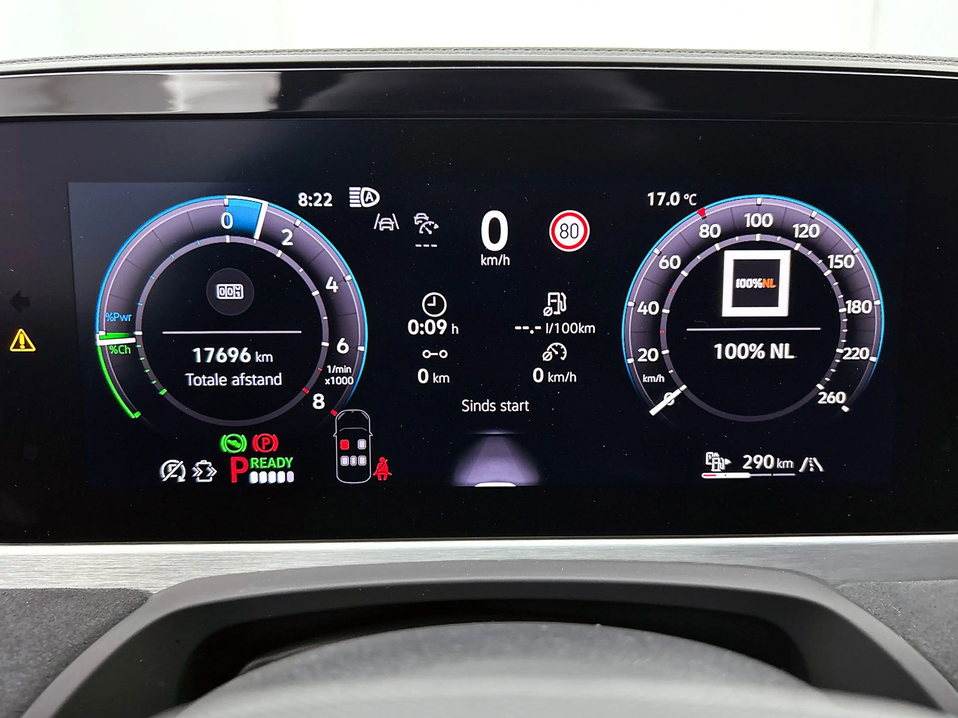 Volkswagen Passat Variant 1.5 eHybrid R-Line Edition | Camera | HeadUp Displ — photo 19