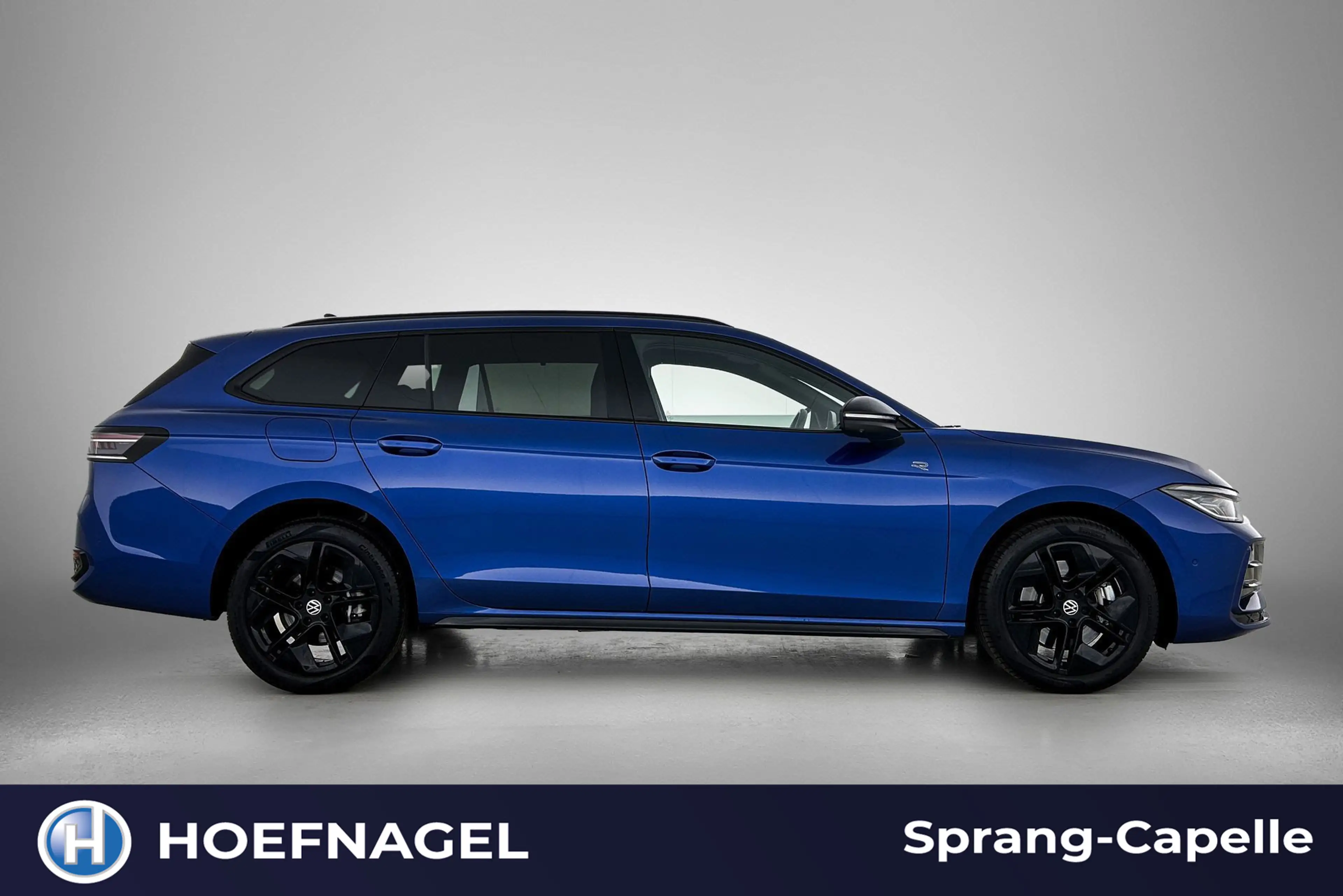 Volkswagen Passat Variant 1.5 eHybrid R-Line Edition | Camera | HeadUp Displ — photo 9