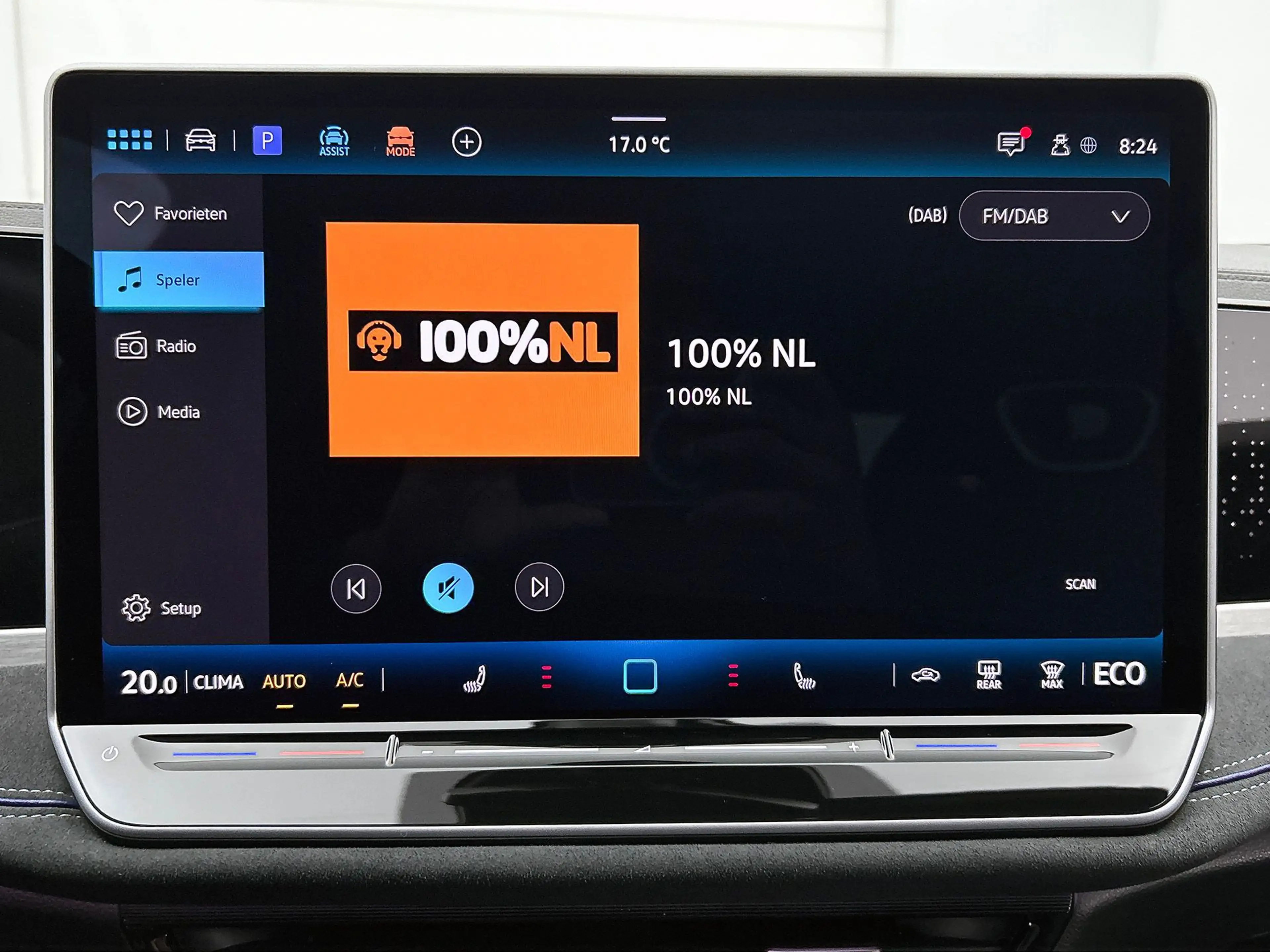 Volkswagen Passat Variant 1.5 eHybrid R-Line Edition | Camera | HeadUp Displ — photo 16