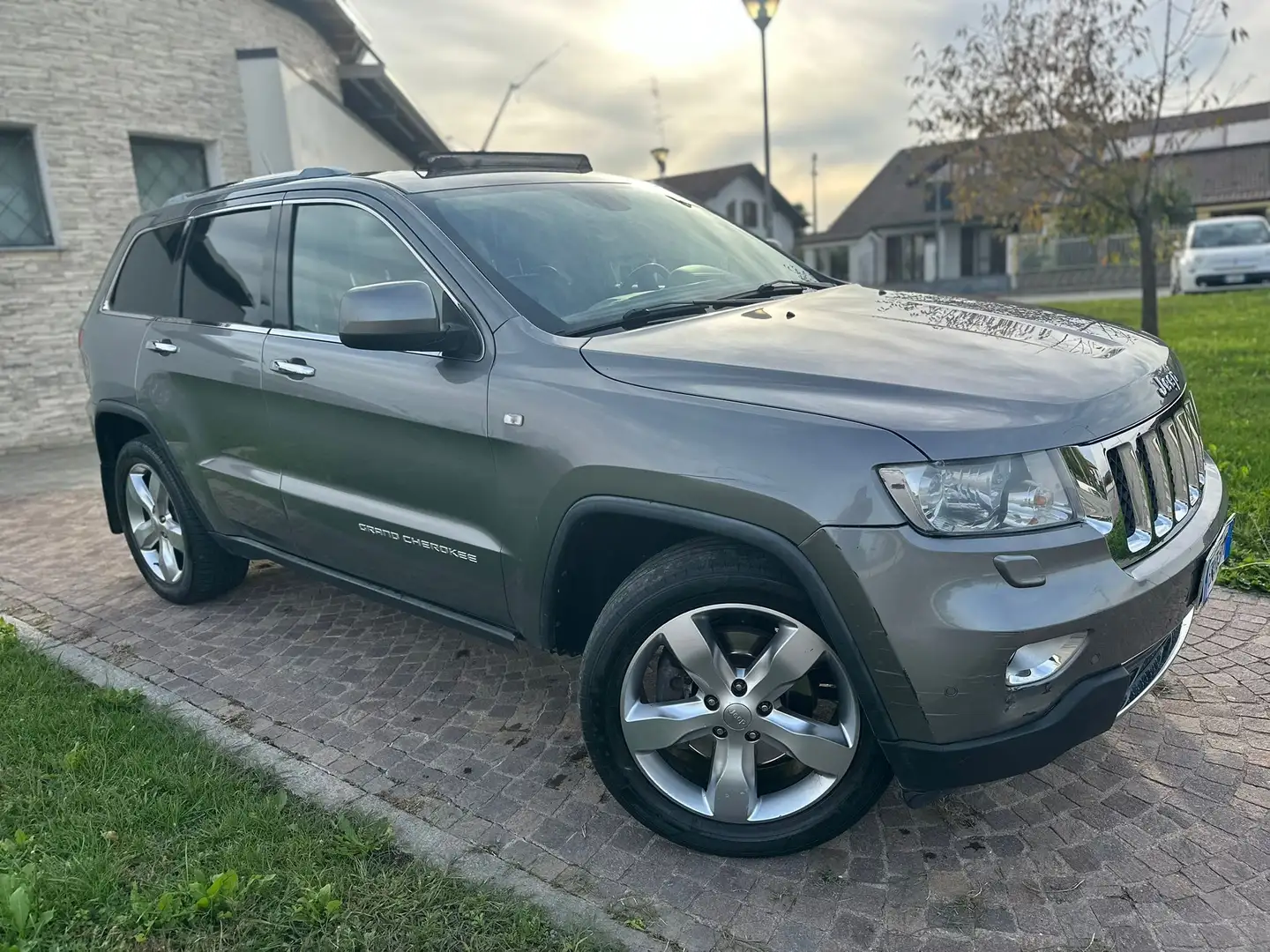 Jeep Grand Cherokee 3.0 crd Overland auto - 1