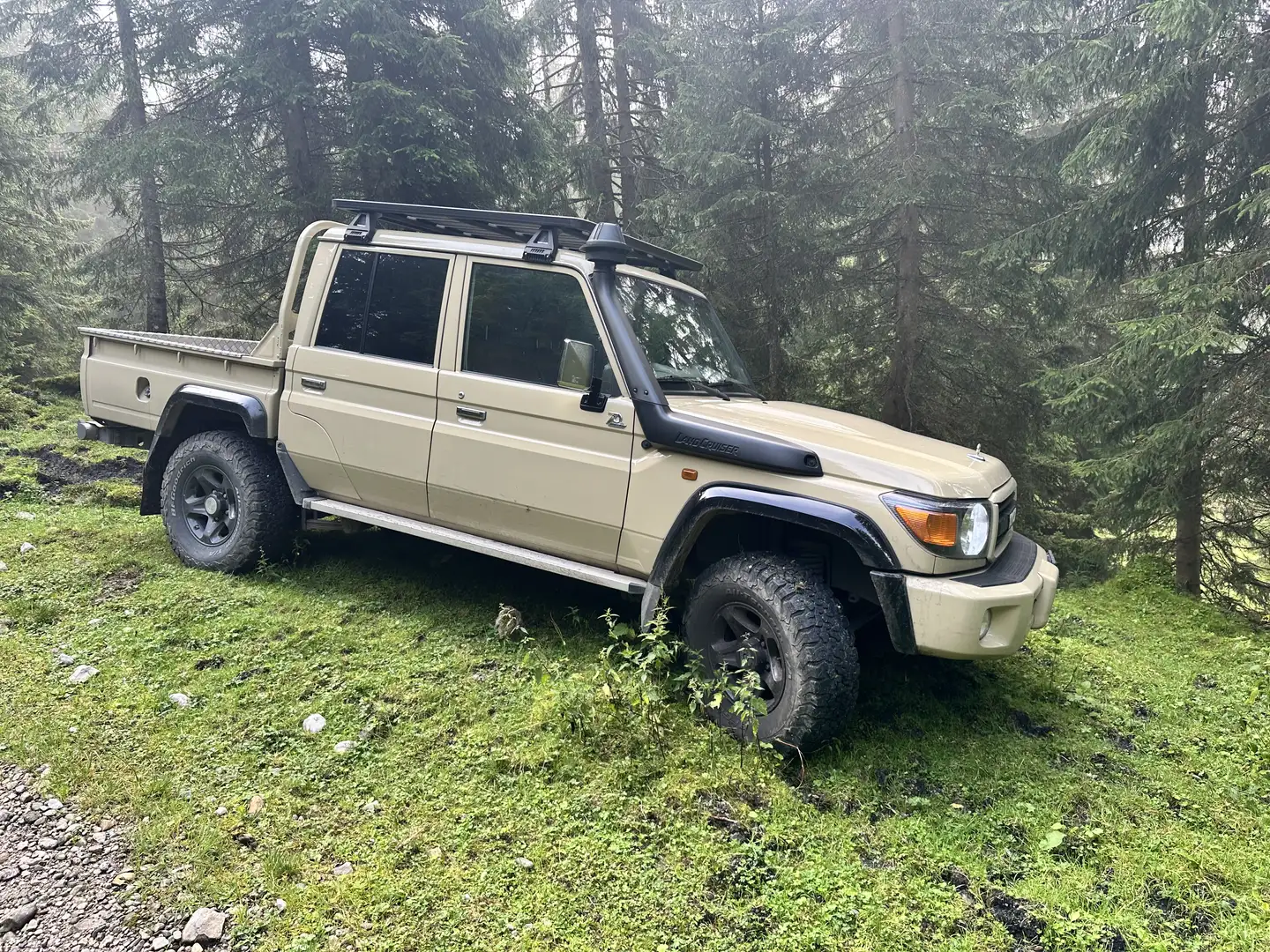 Toyota Land Cruiser VZJ95 Special - 1