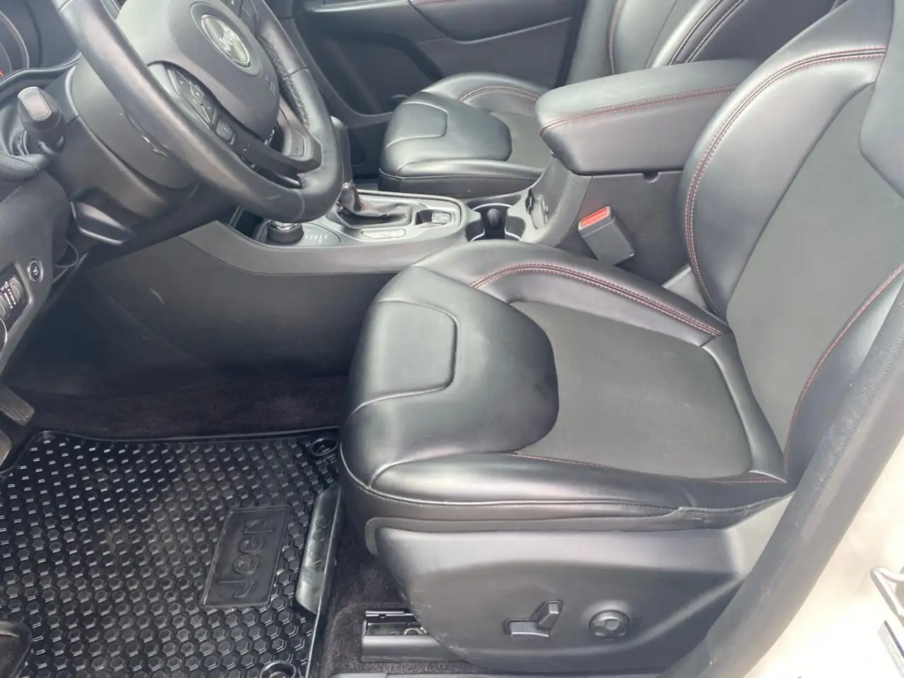 Jeep Cherokee fotografie Jeep Cherokee