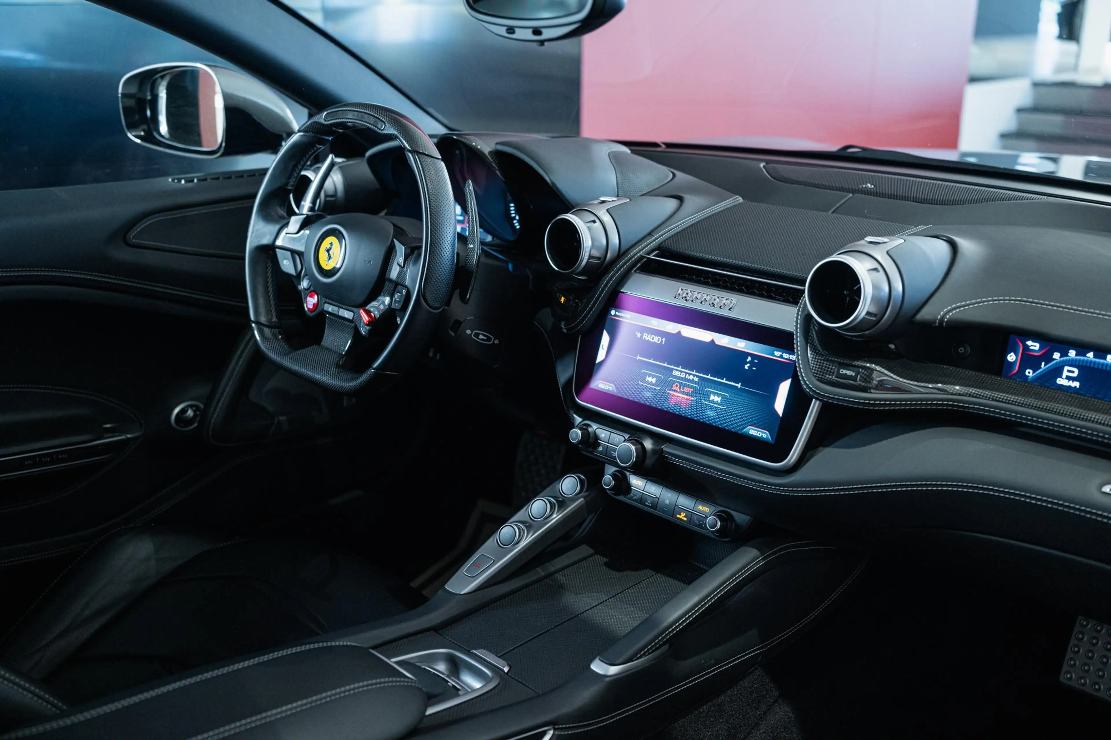 Ferrari GTC4 Lusso GTC4Lusso T - Kroymans Ferrari — photo 11