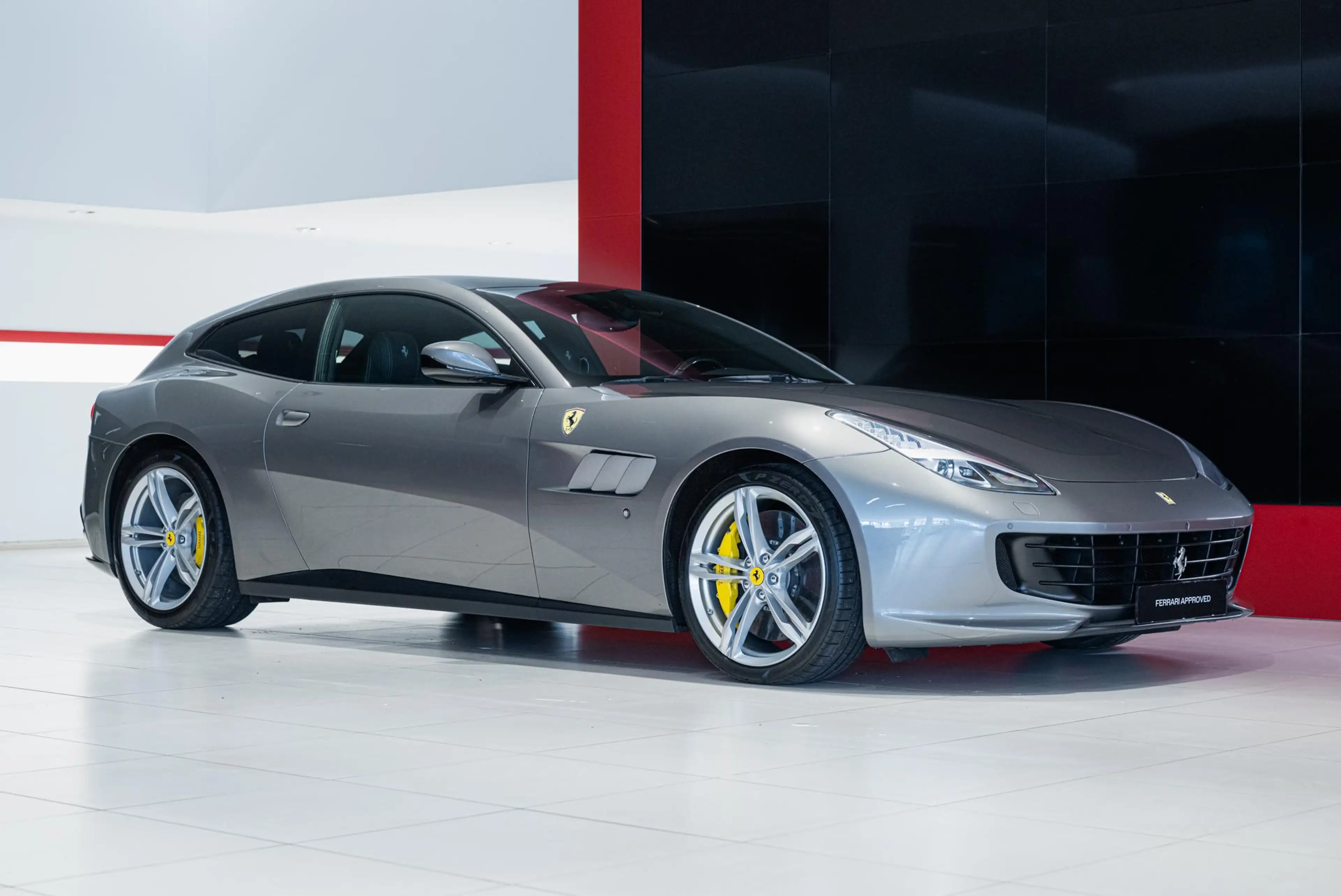 Ferrari GTC4 Lusso GTC4Lusso T - Kroymans Ferrari — photo 2