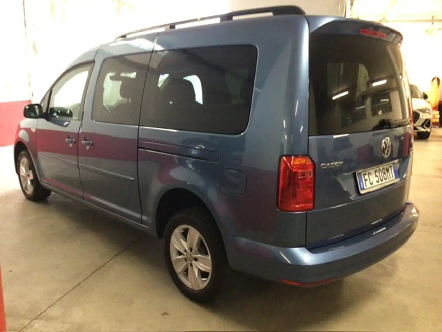 Volkswagen Caddy Maxi 7p 2.0 TDI 122cv 4MOTION Highline Blu/Azzurro - 2