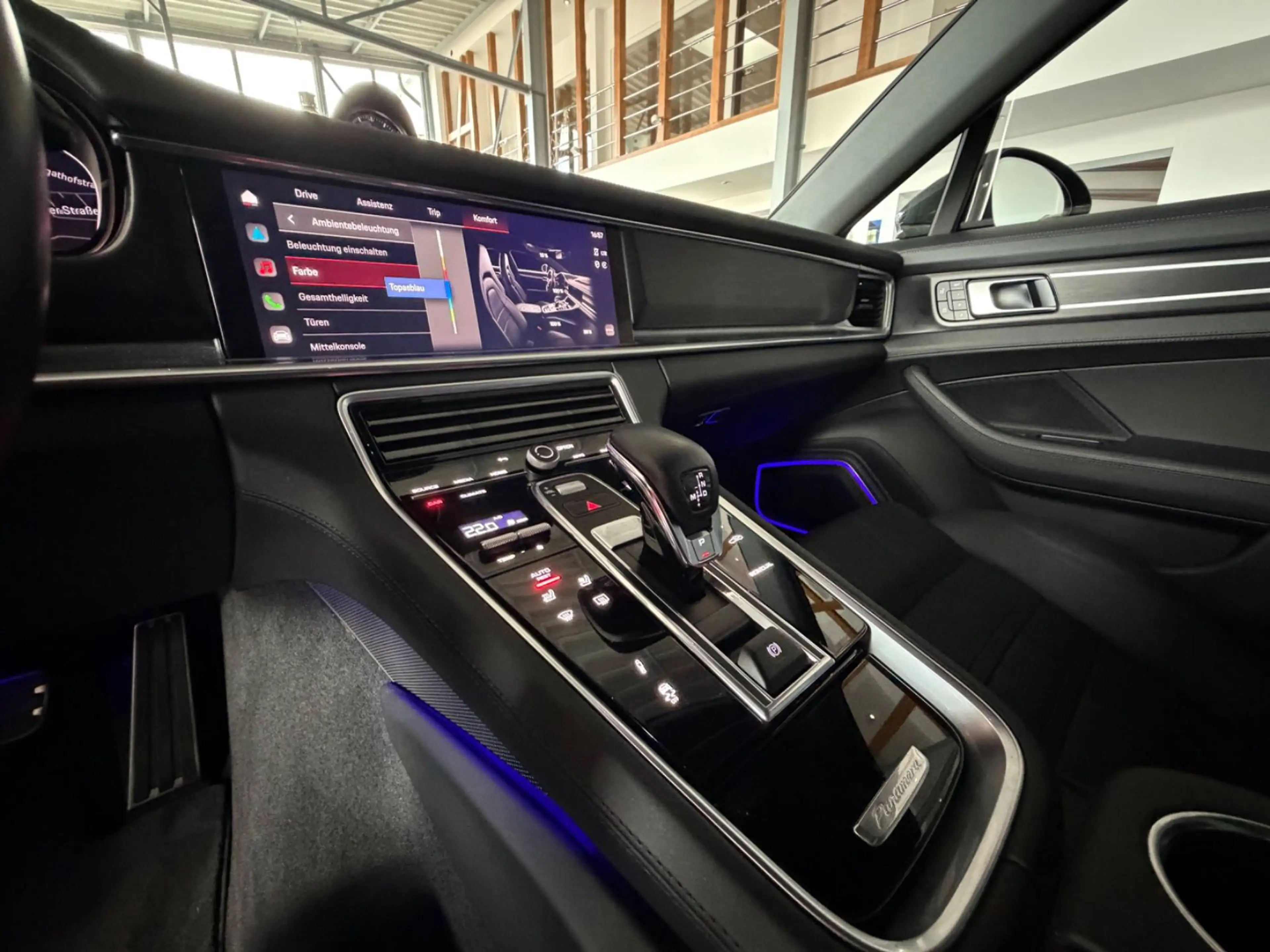 Porsche Panamera Sport Turismo 4 E-Hybrid Platinum Editi — photo 9