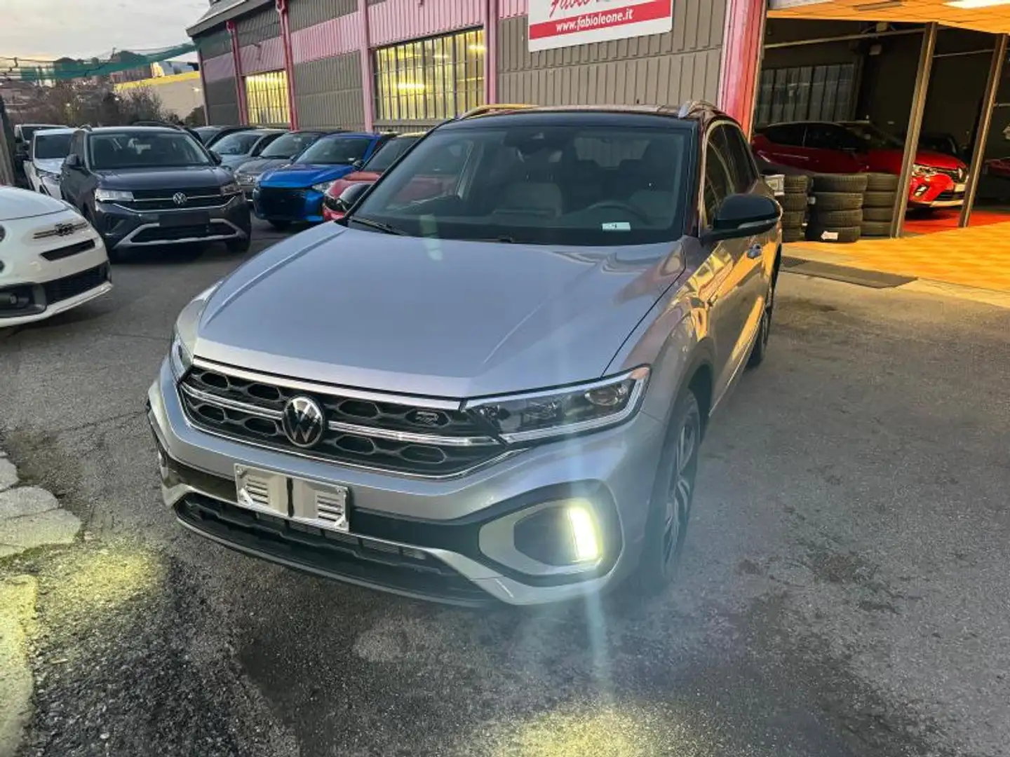 Volkswagen T-Roc 2.0 tdi R-Line 150cv dsg Nero - 1