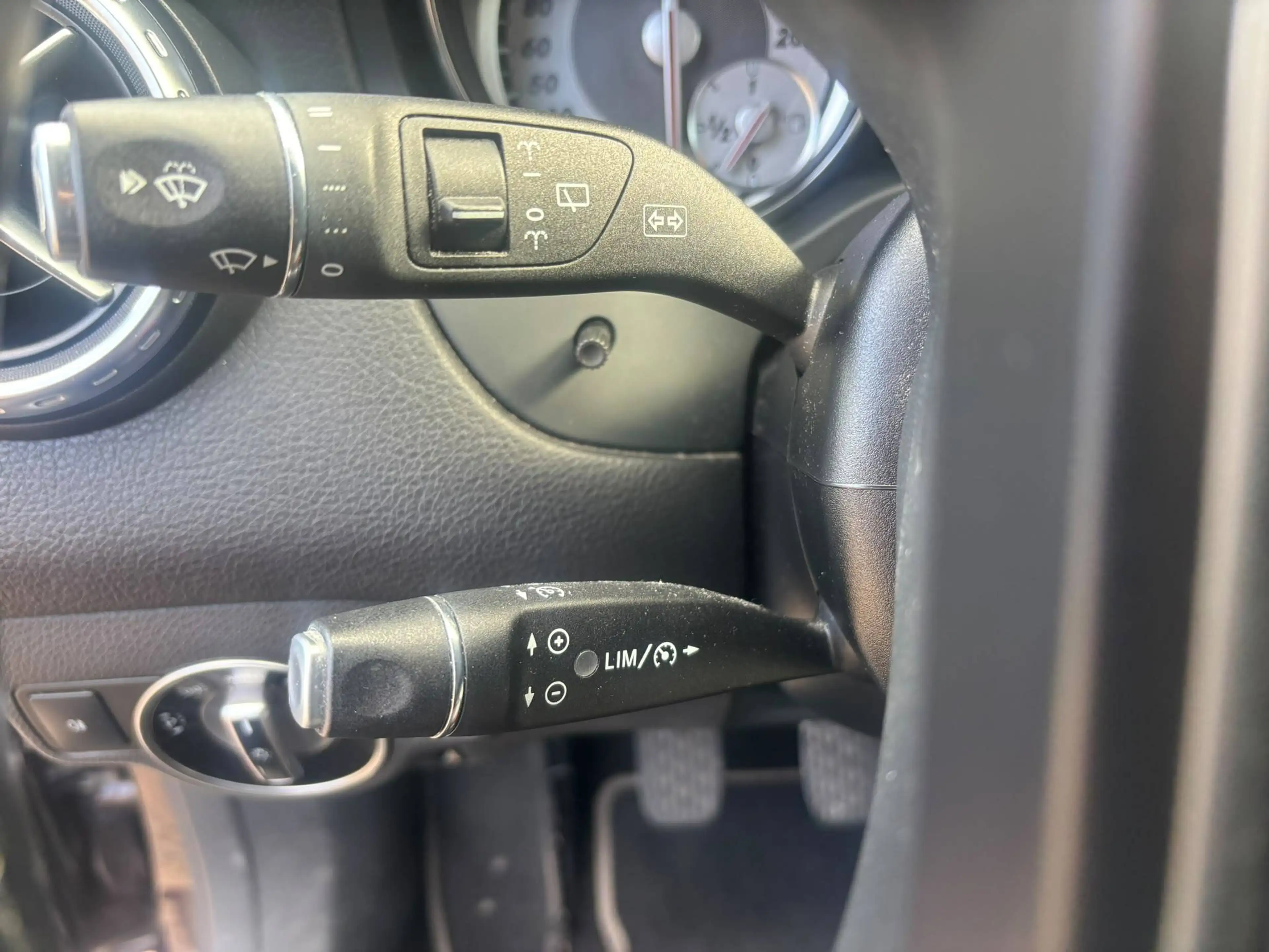 Mercedes-Benz GLA 180 CDI-STYLE-1 PROP+CARNET COMPLET MERCEDES-MECH. PERFECT CONDITION-ONLY EXPORT OR PROF-6400€+VAT!!! — photo 14