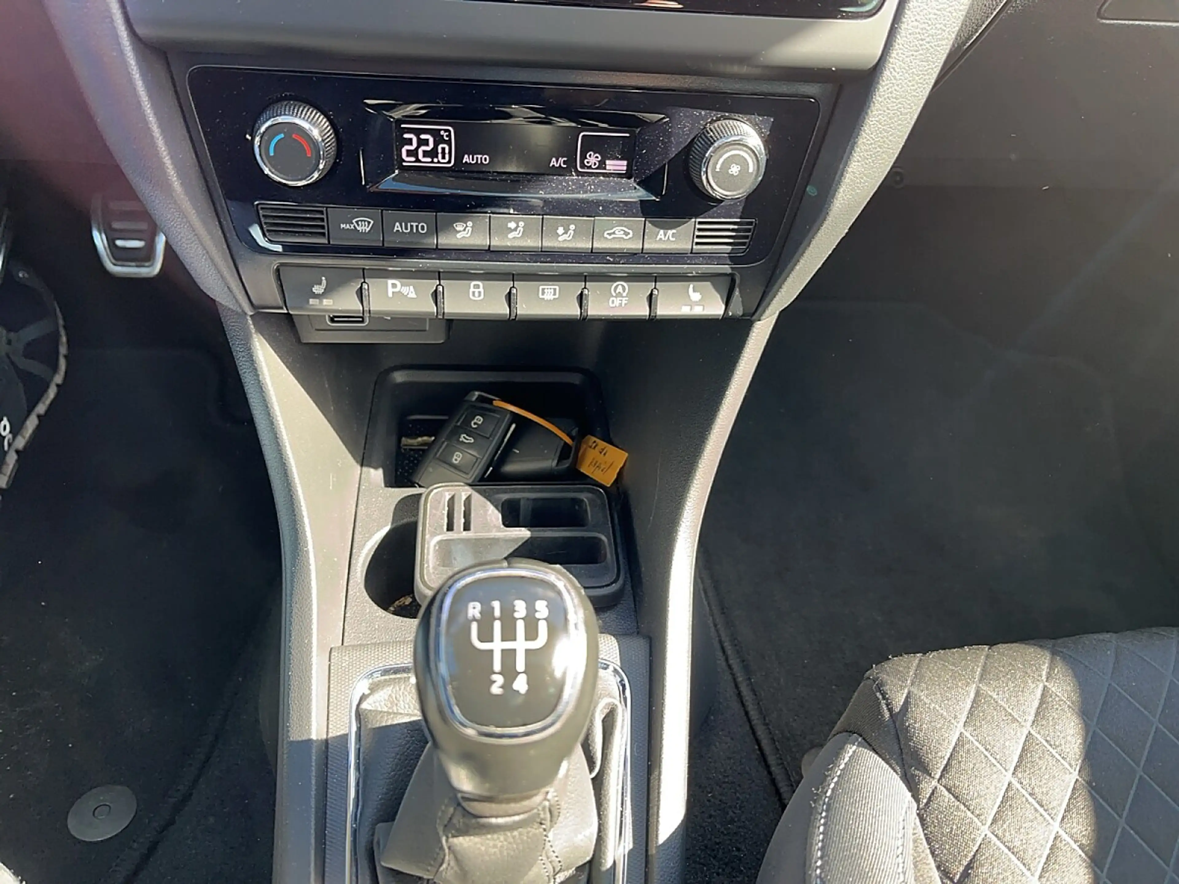 Skoda Rapid/Spaceback Rapid Spaceback 1,0 TSI Sport — photo 8