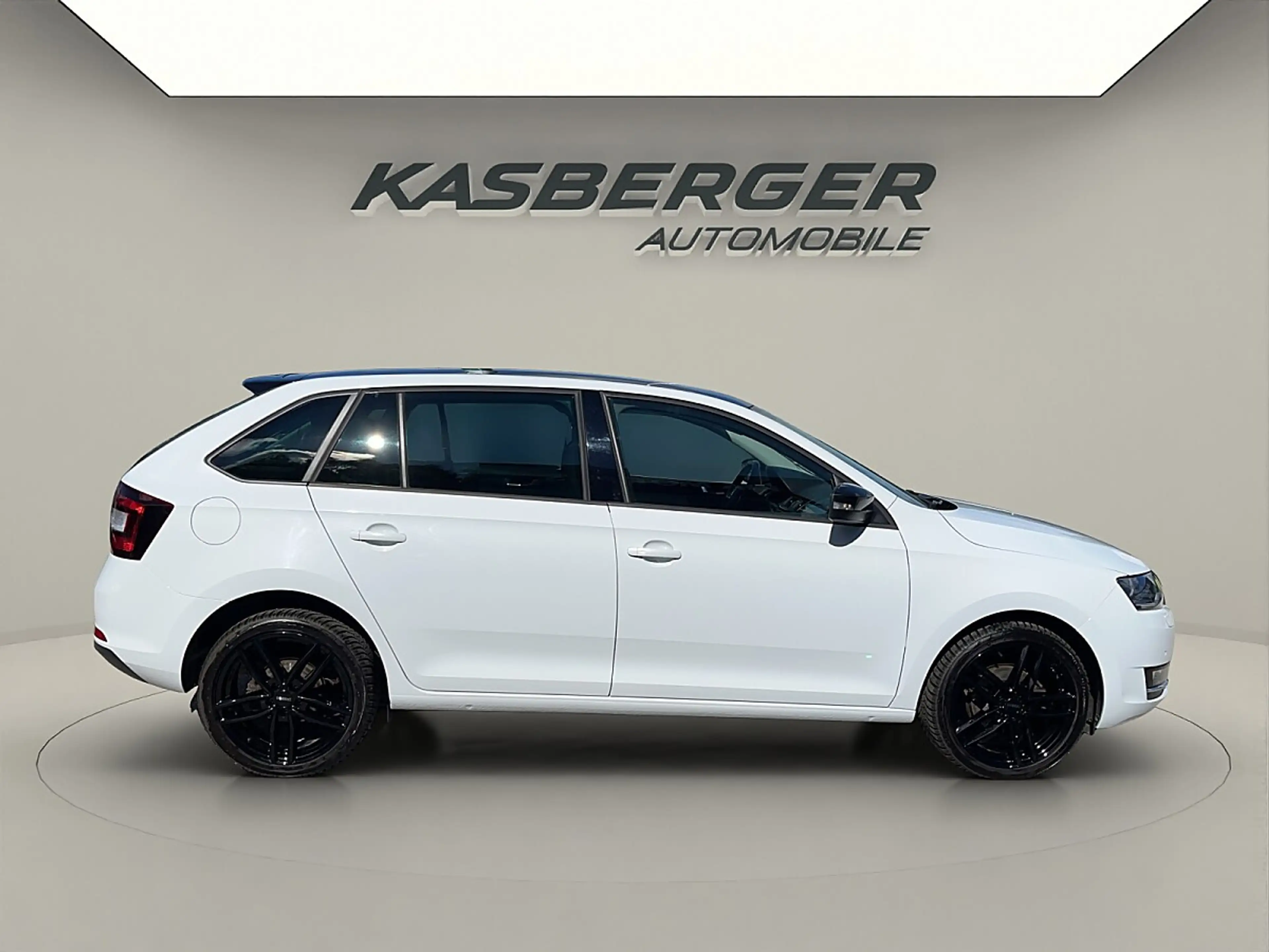 Skoda Rapid/Spaceback Rapid Spaceback 1,0 TSI Sport — photo 3