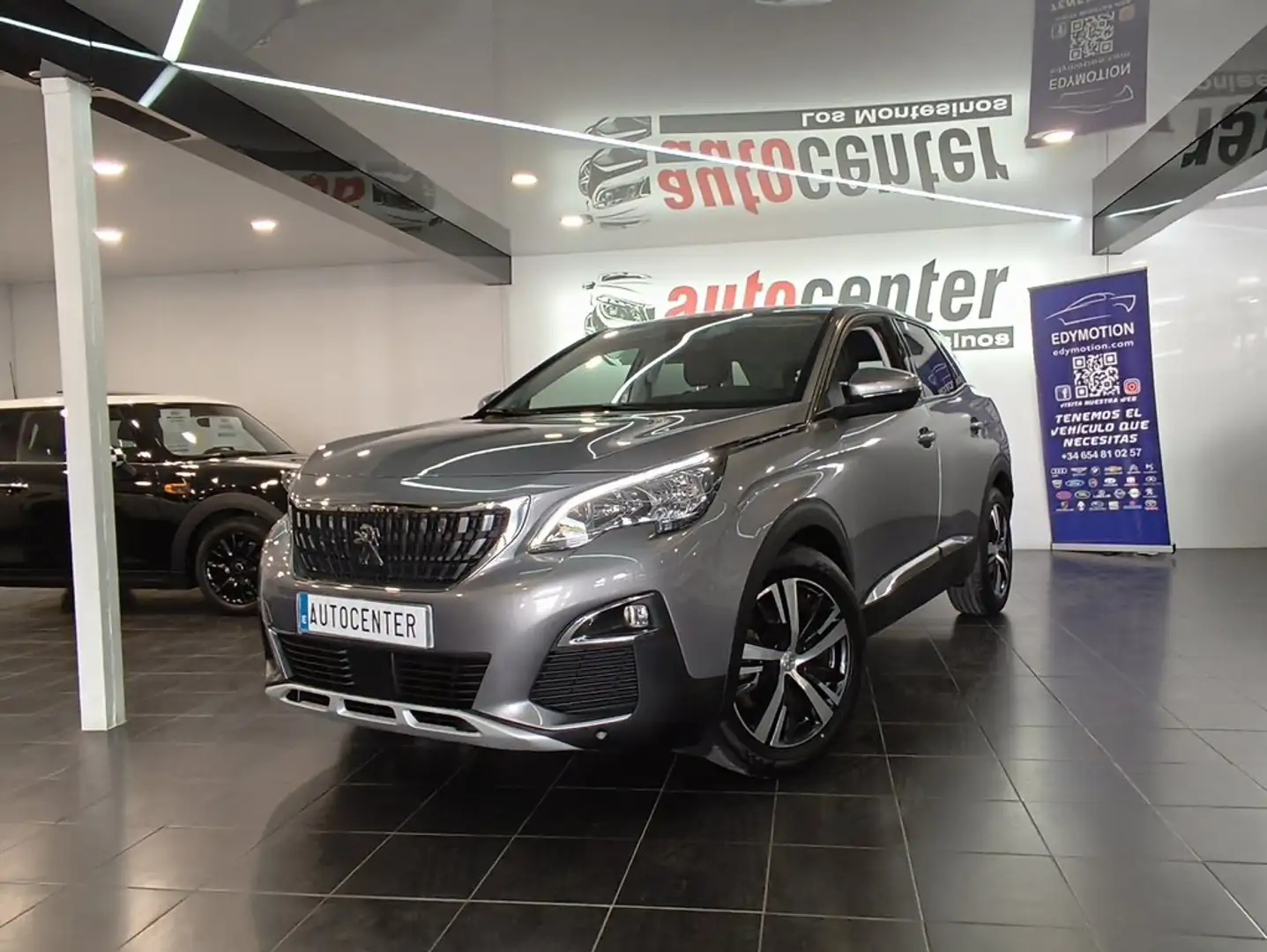 Peugeot 3008 1.6 BlueHDi Allure 120 Gris - 1