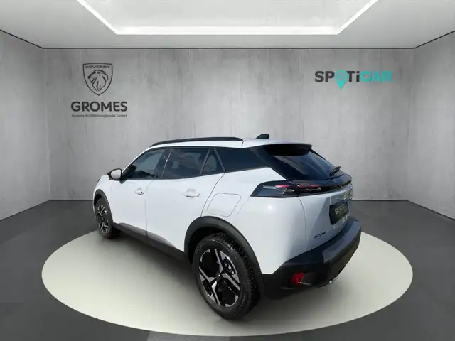 Peugeot 2008 view 5