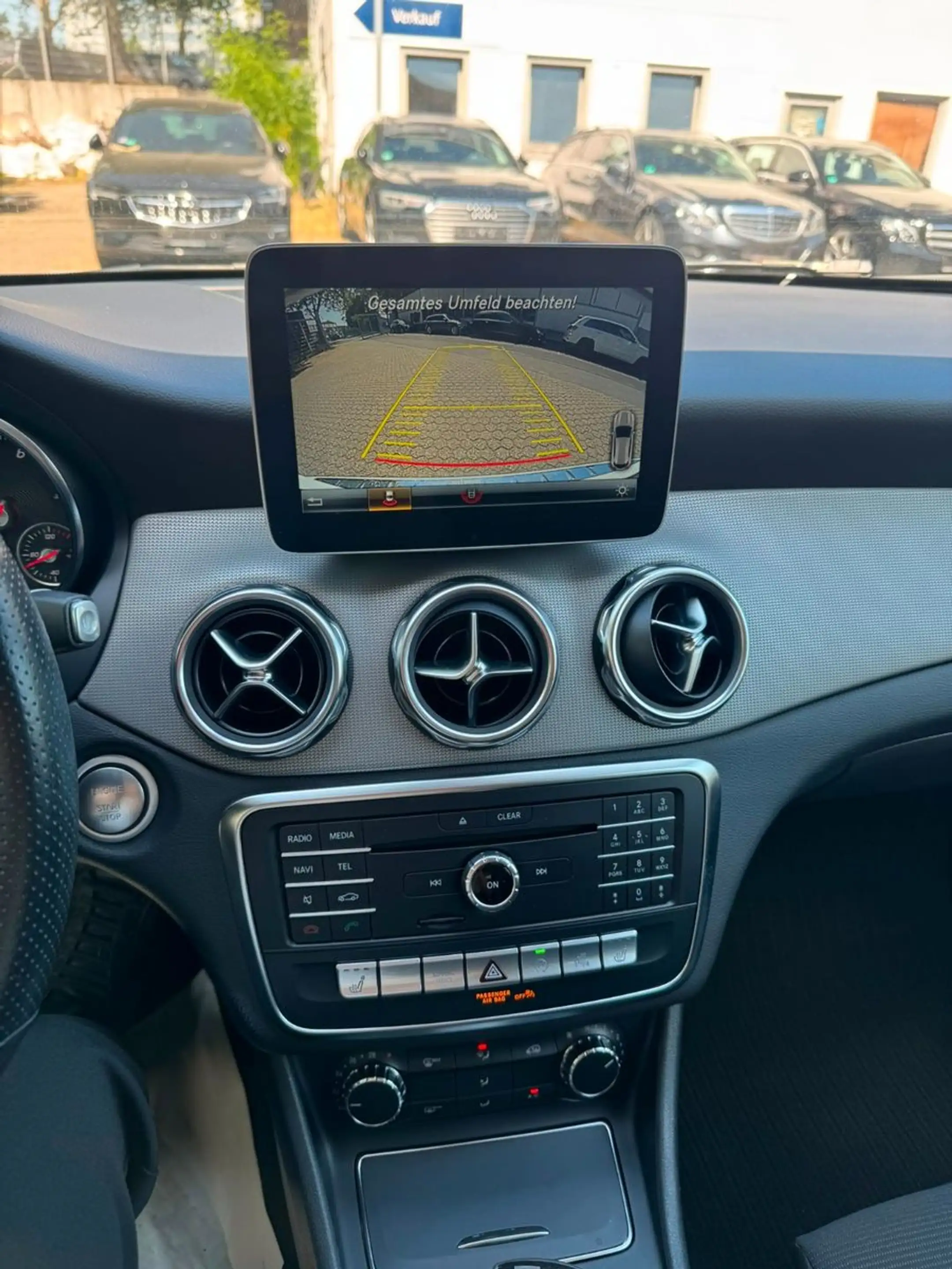 Mercedes-Benz GLA 200 7G Urban 7G/LED/R-KAM — photo 15