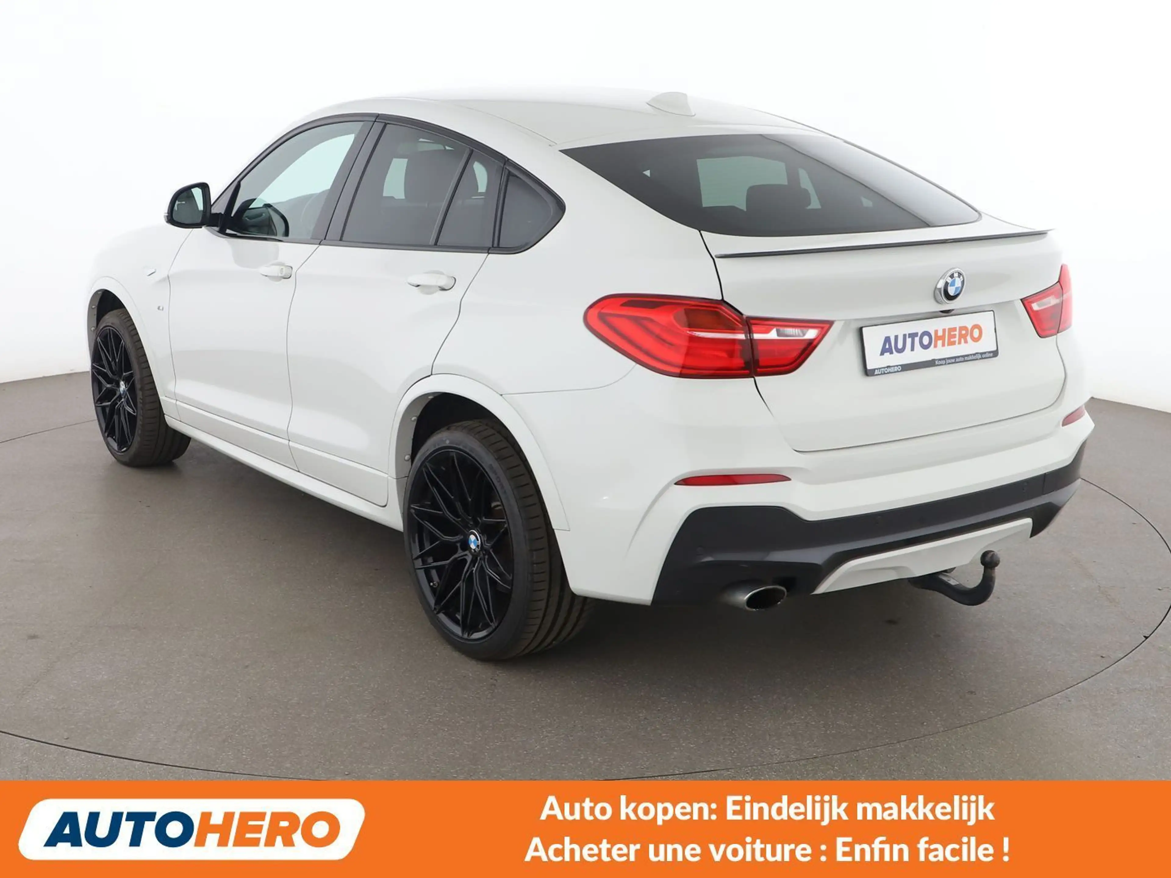 BMW X4 xDrive 20d Sport — photo 4