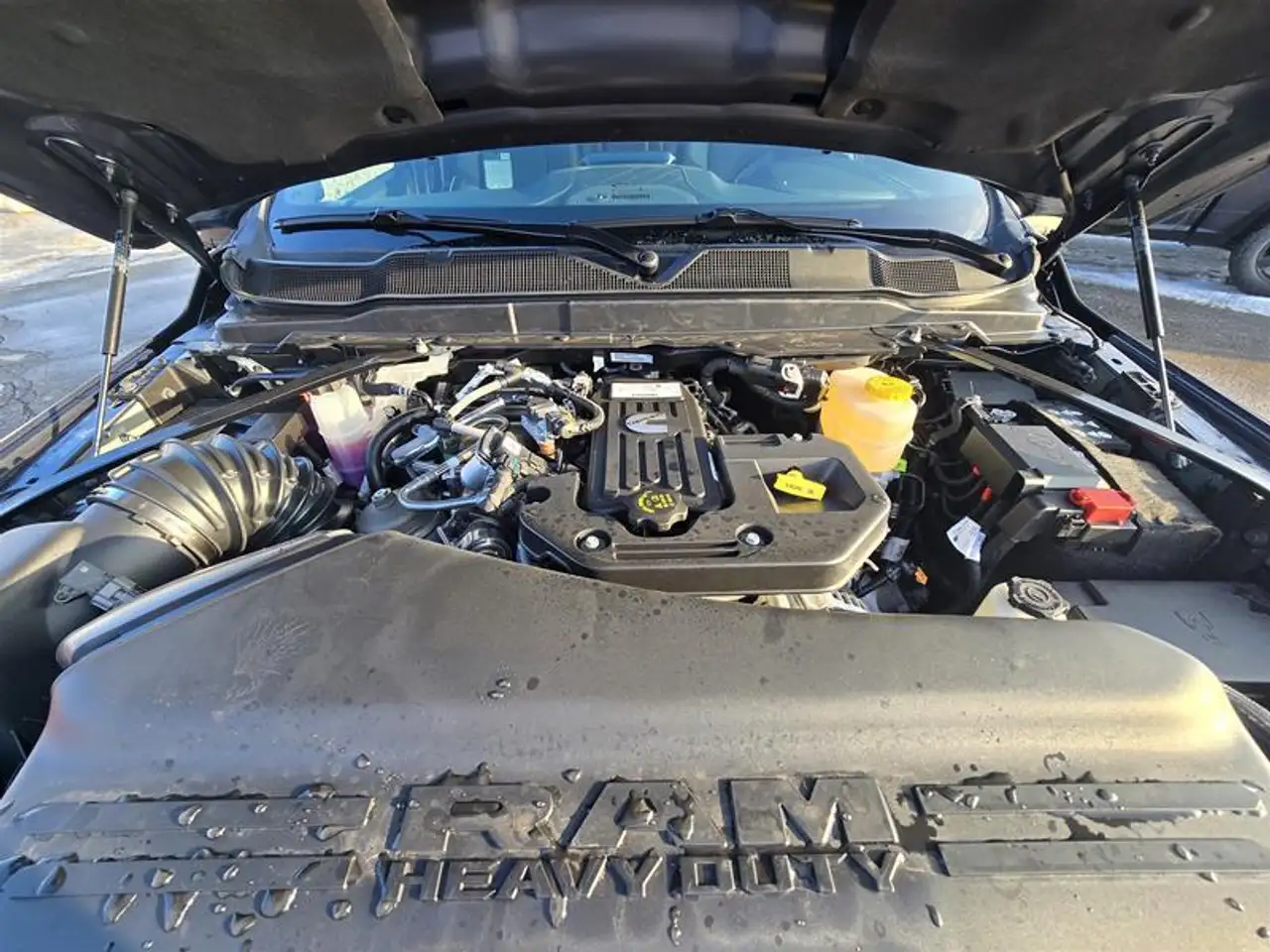 RAM 3500 снимка RAM 3500