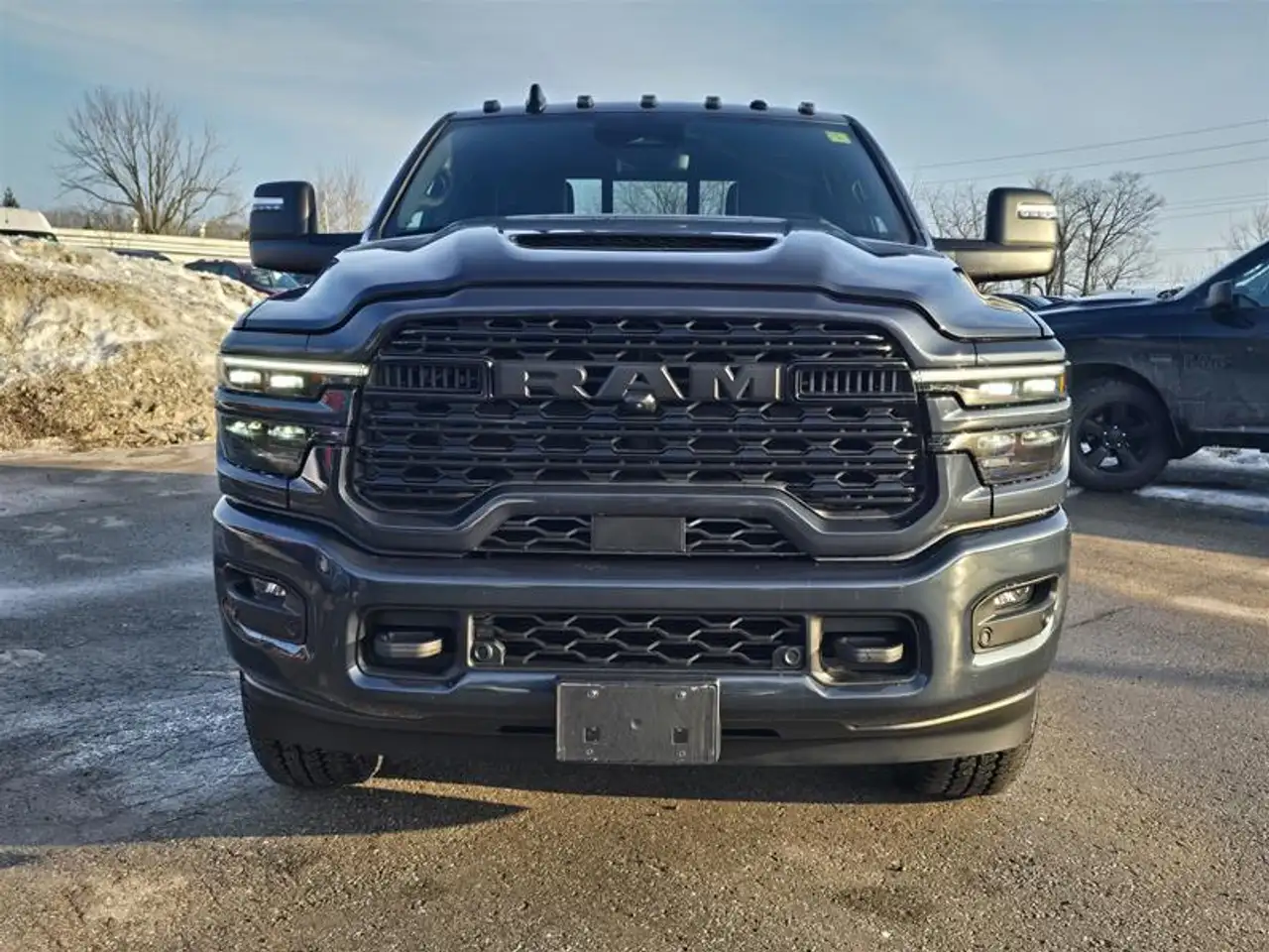 RAM 3500 снимка RAM 3500