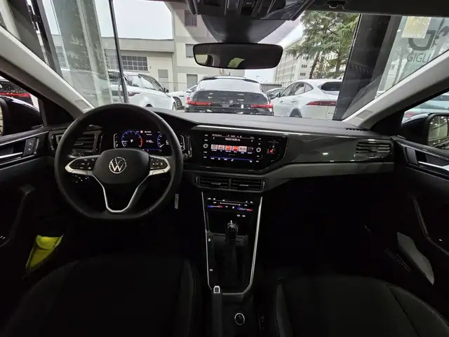 Volkswagen Taigo view 12