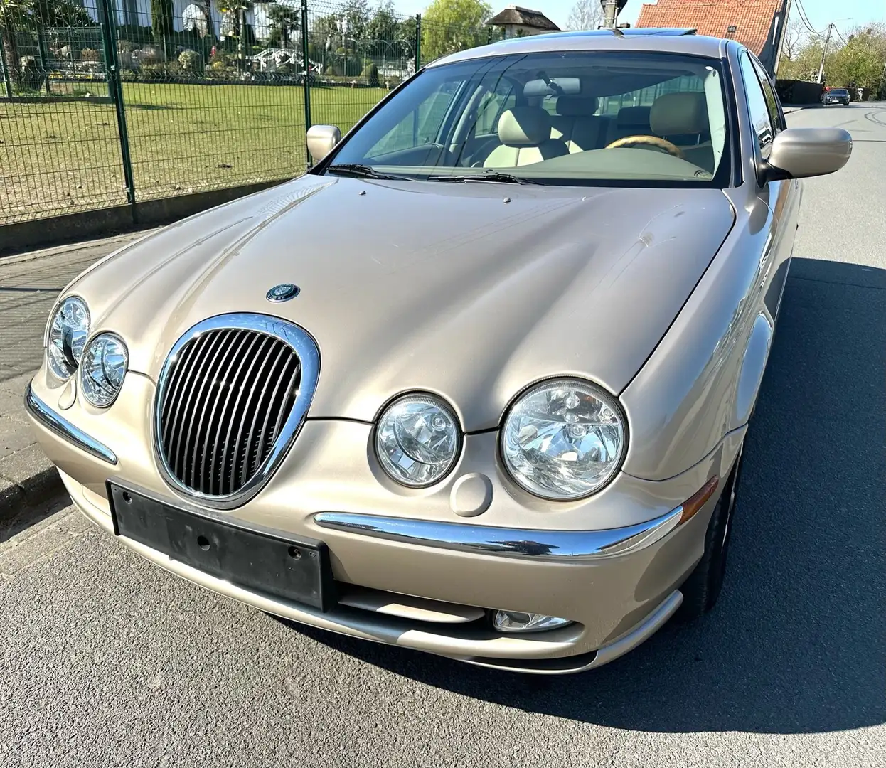 Jaguar S-Type 3.0 V6 Executive Beige - 2