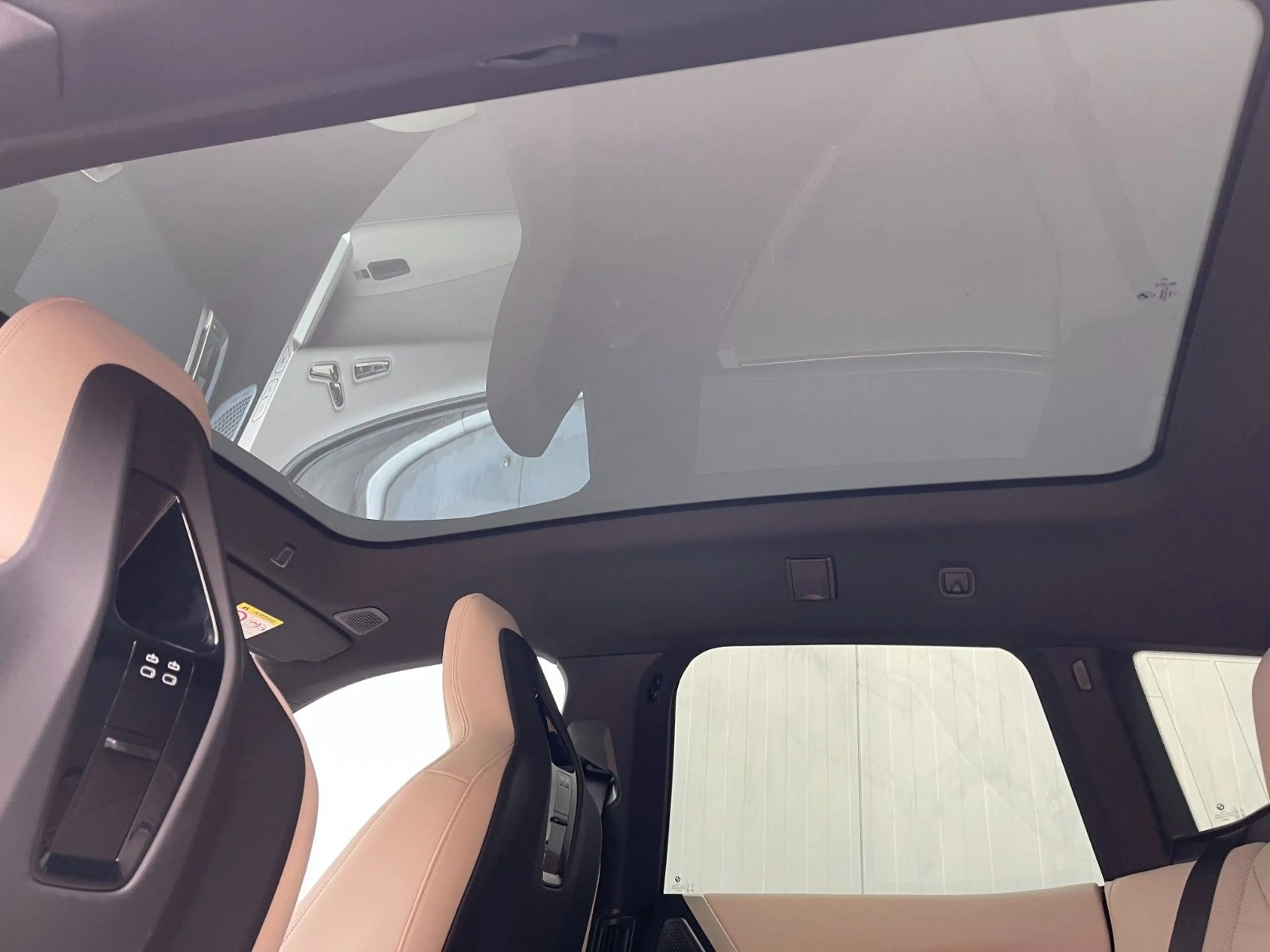 BMW iX M60 Sonderedition Label Red 1 of 1 — photo 14