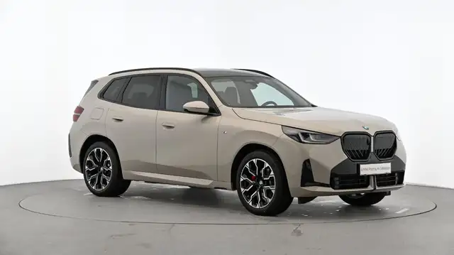 BMW X3 30e xDrive M-Sport Ansicht 4