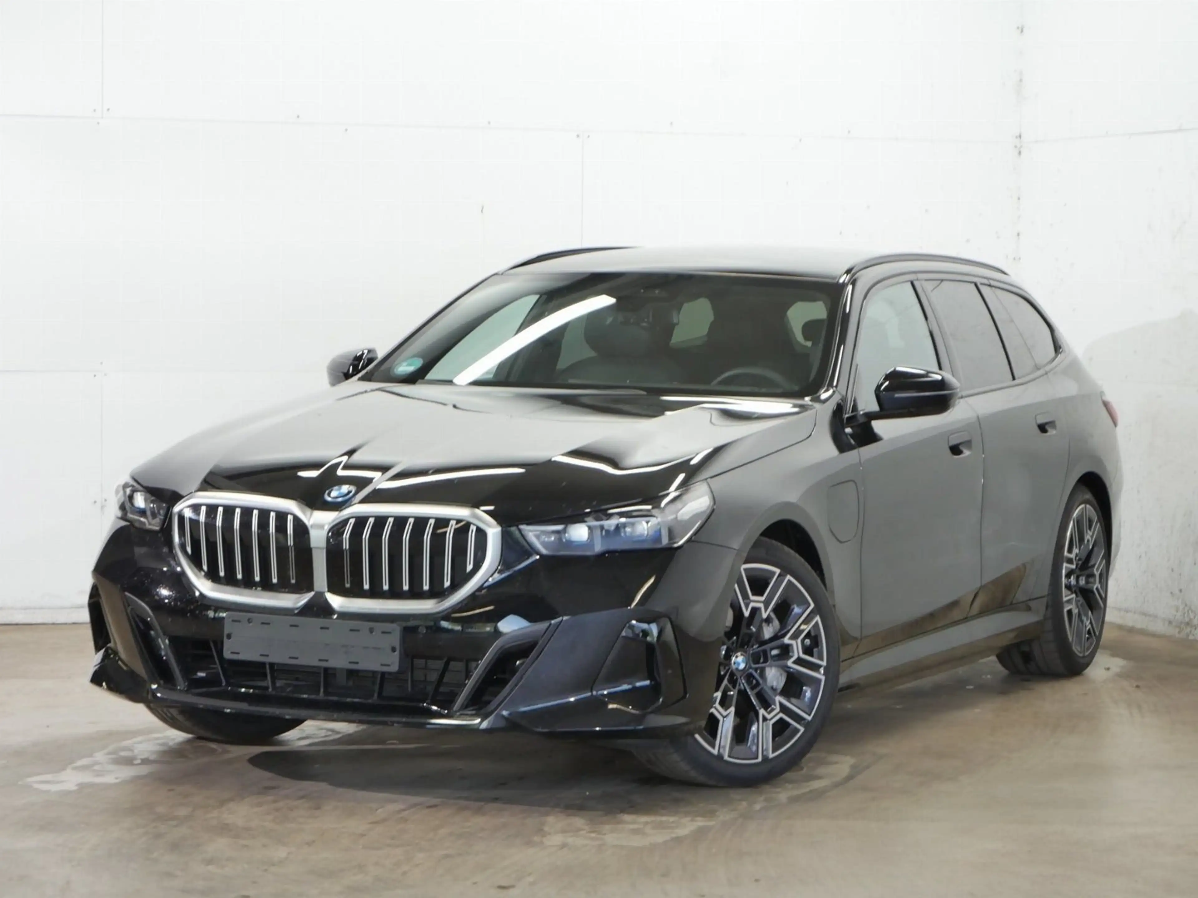 BMW 550 e xDrive Touring+M SPORTPAKET+20"ALU+PANORAMA+BAB